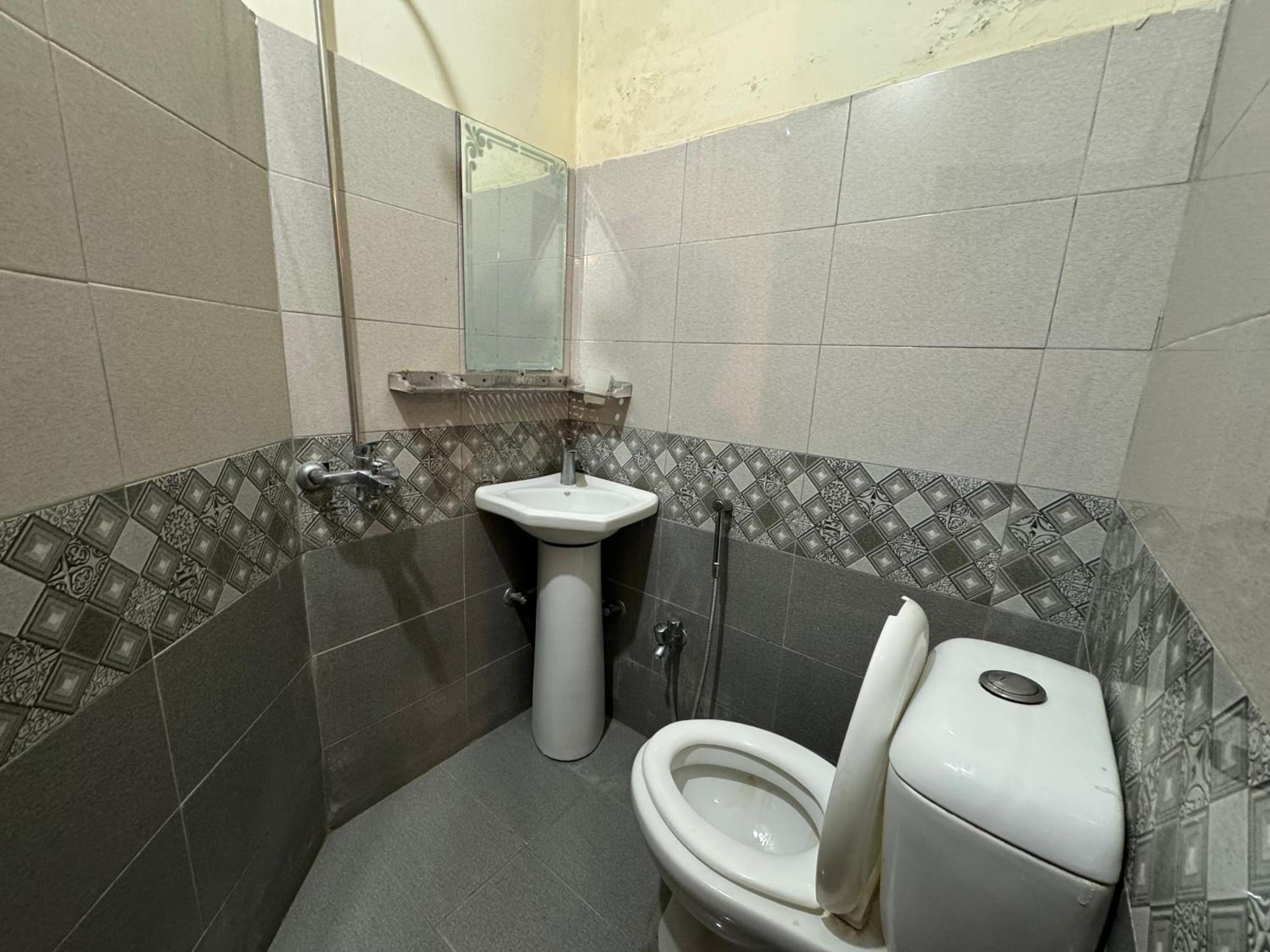 Standard Double Room - Photo 4