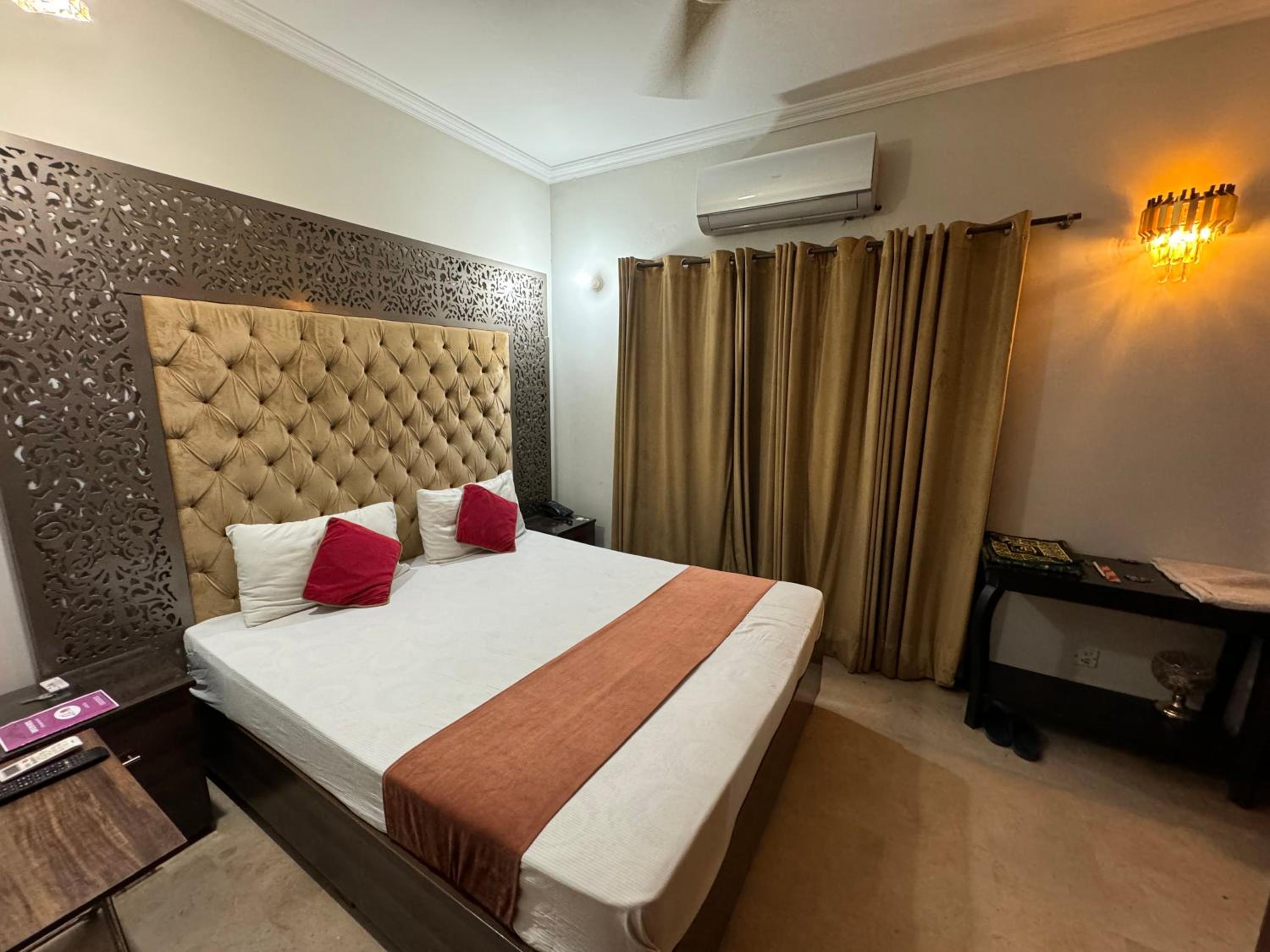 Standard Double Room - Photo 1