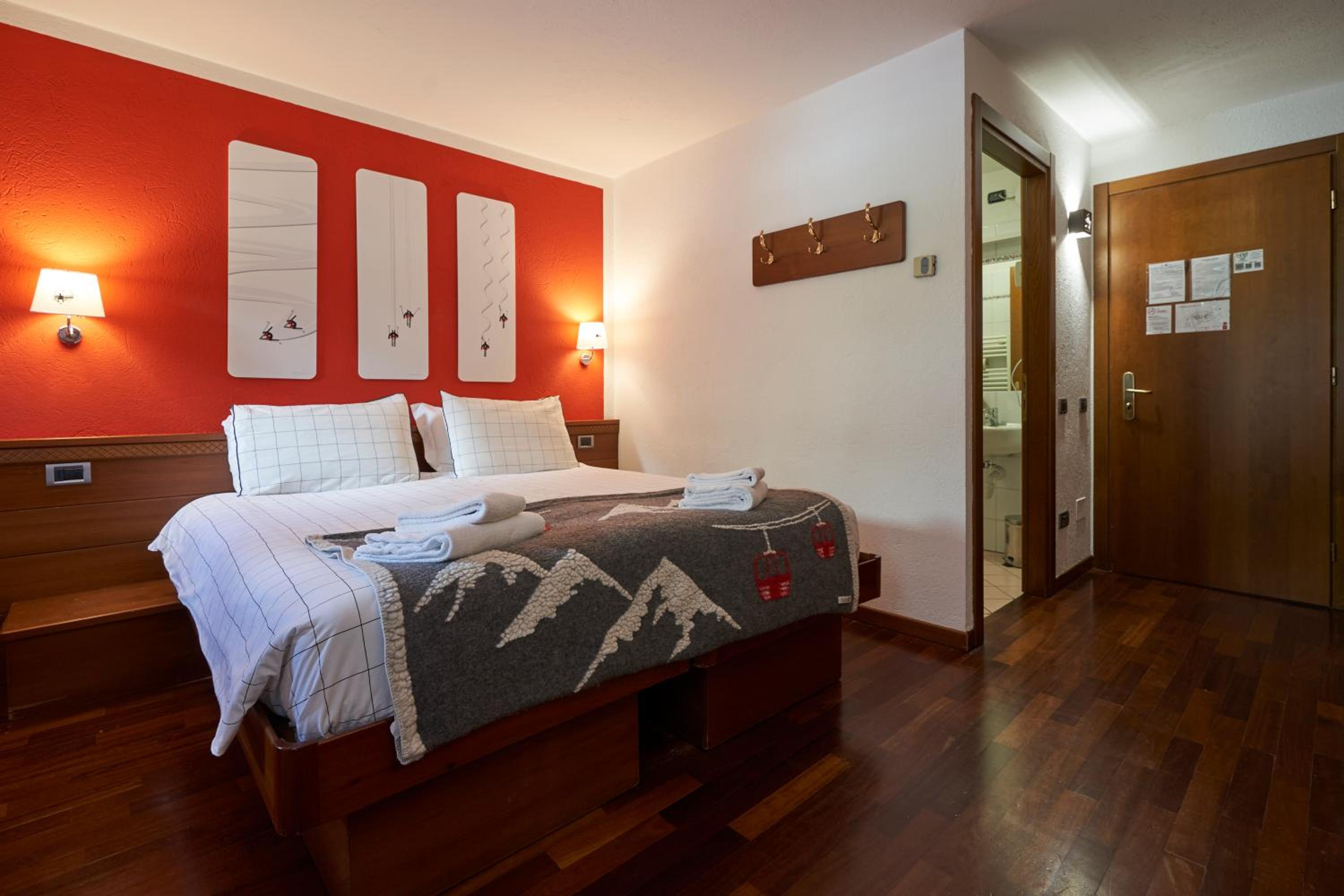 Triple Room - Photo 16