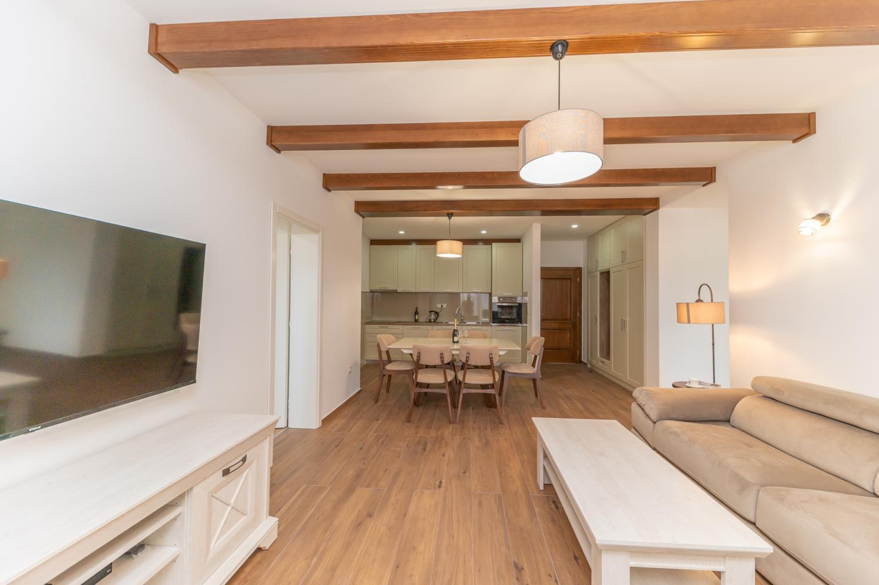 Two-Bedroom Apartment with Balcony and Sea View photo 2