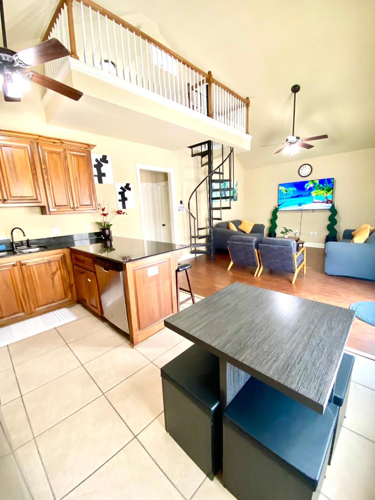 Three-Bedroom House photo 1