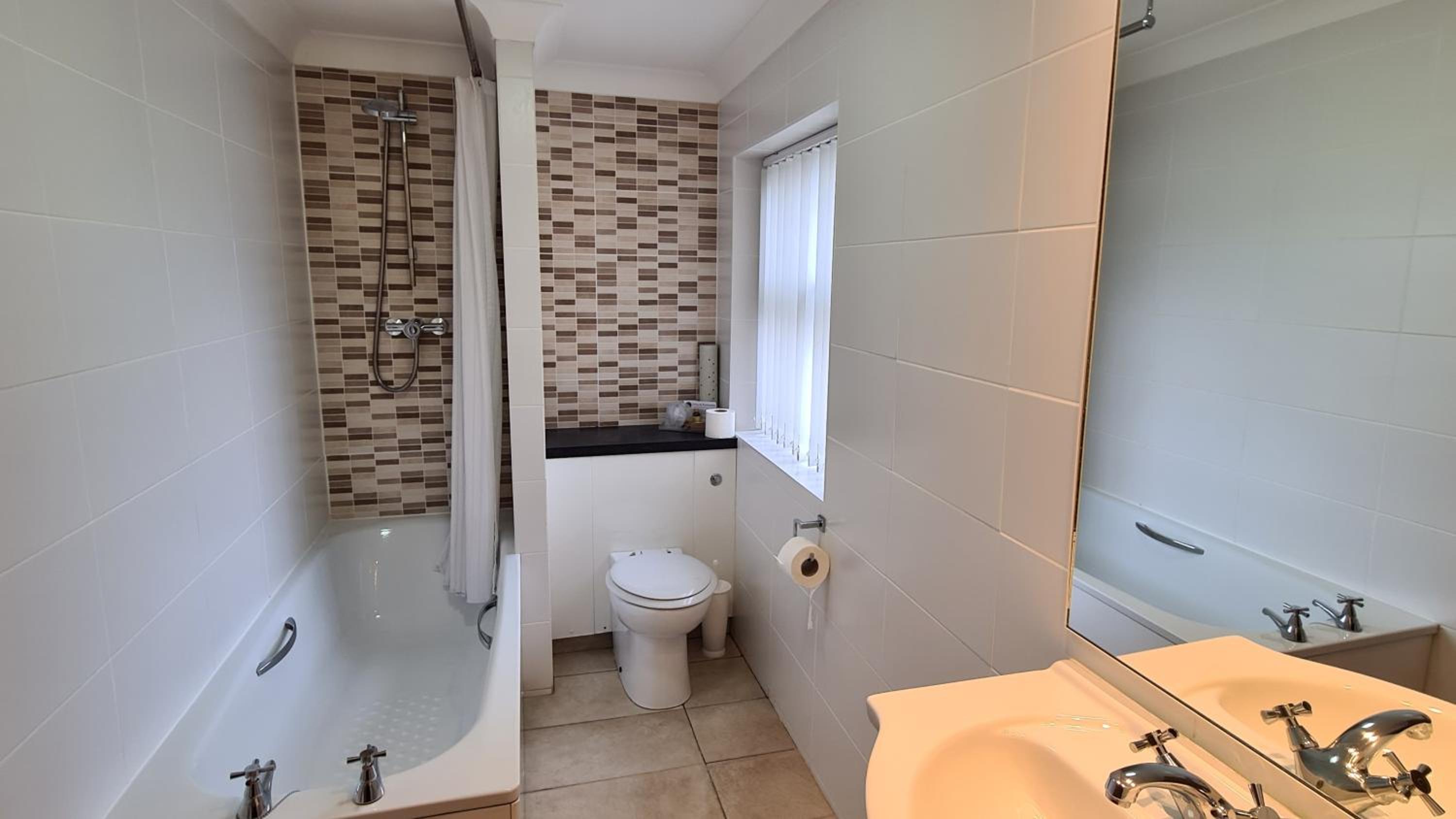 Family Double Room - Photo 4
