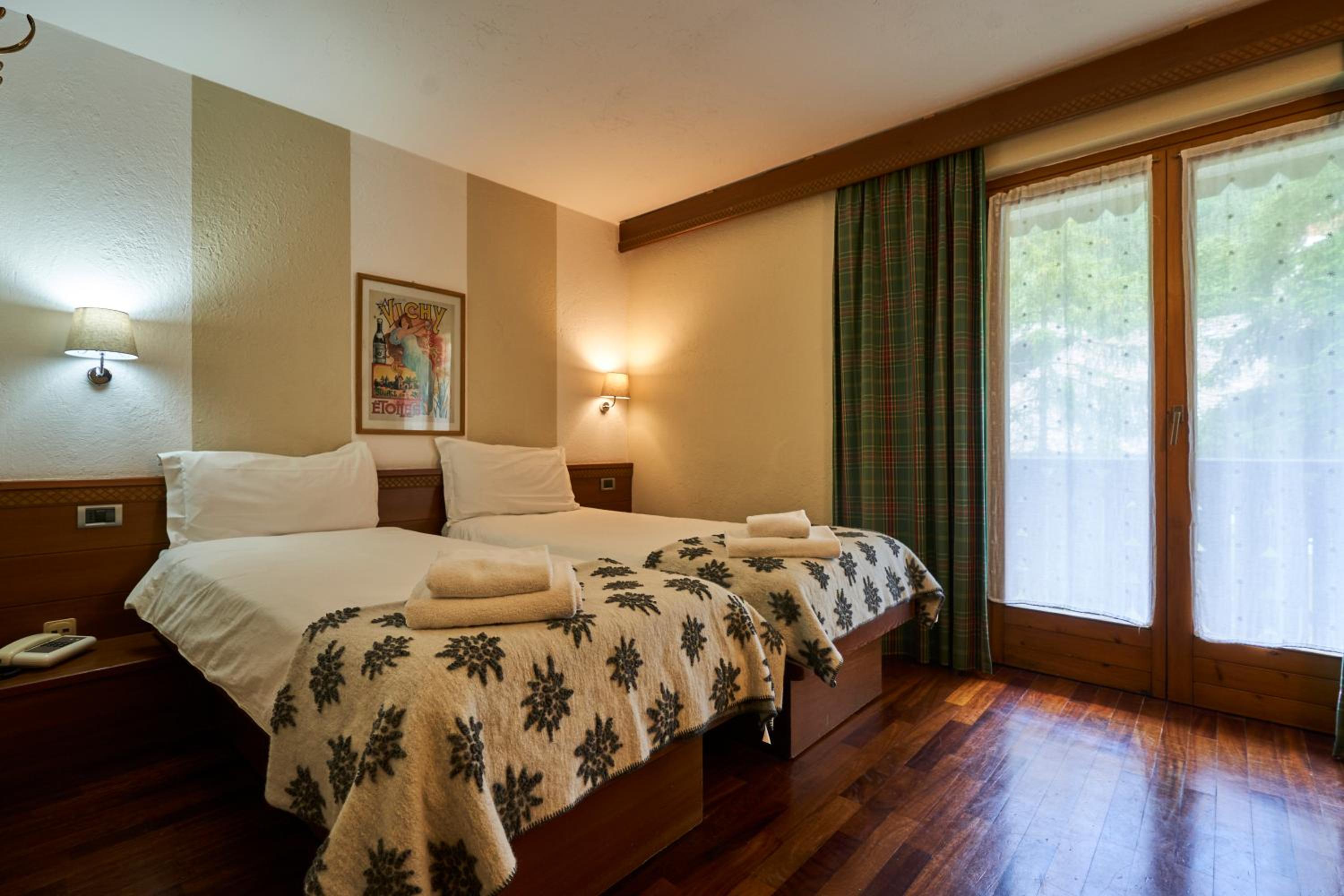 Double or Twin Room - Photo 20