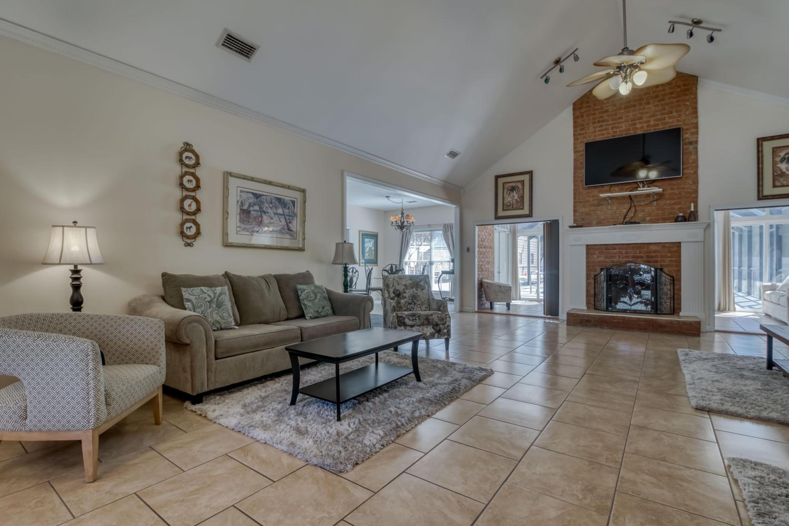 Five-Bedroom Holiday Home photo 1