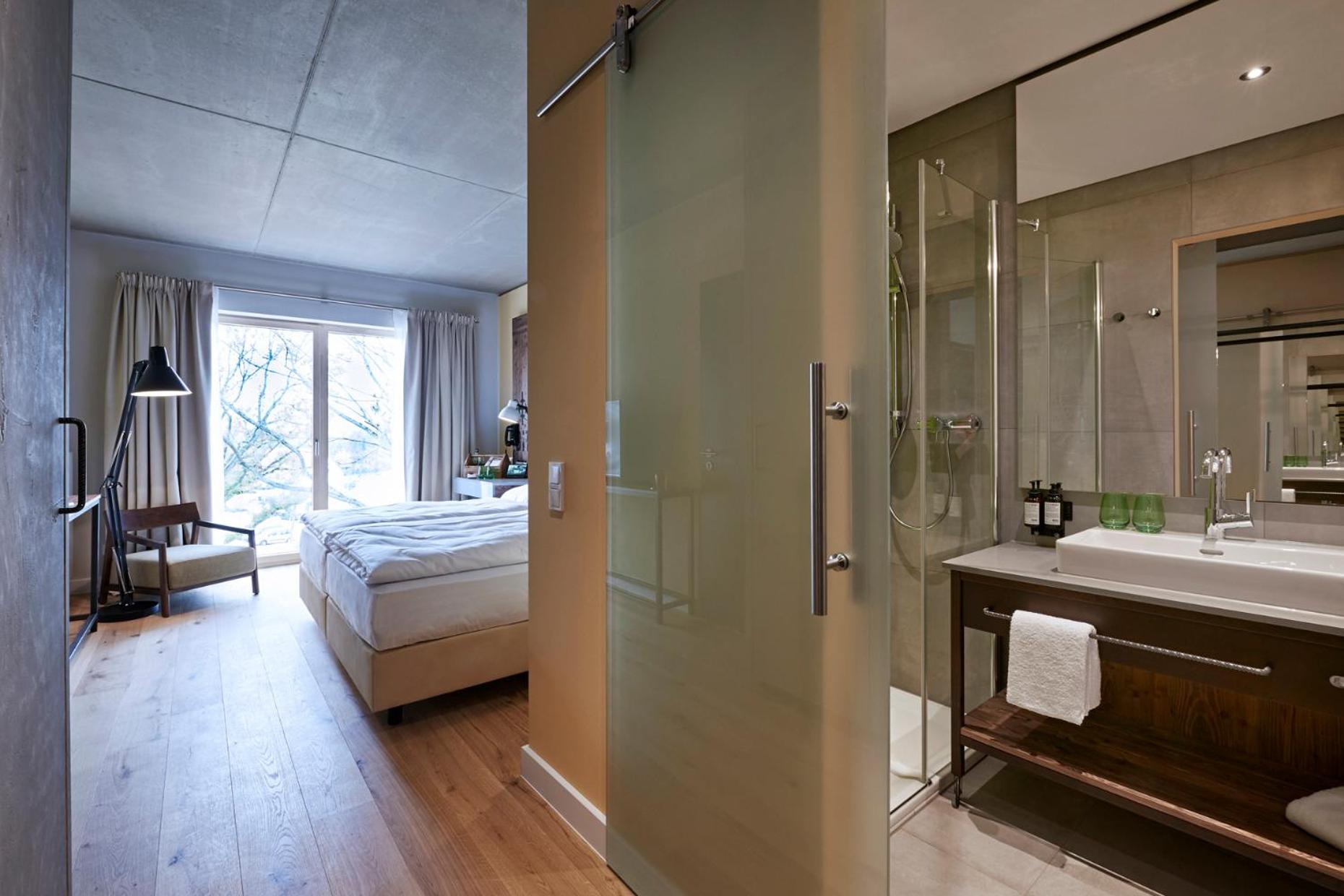 Standard Double Room photo 3