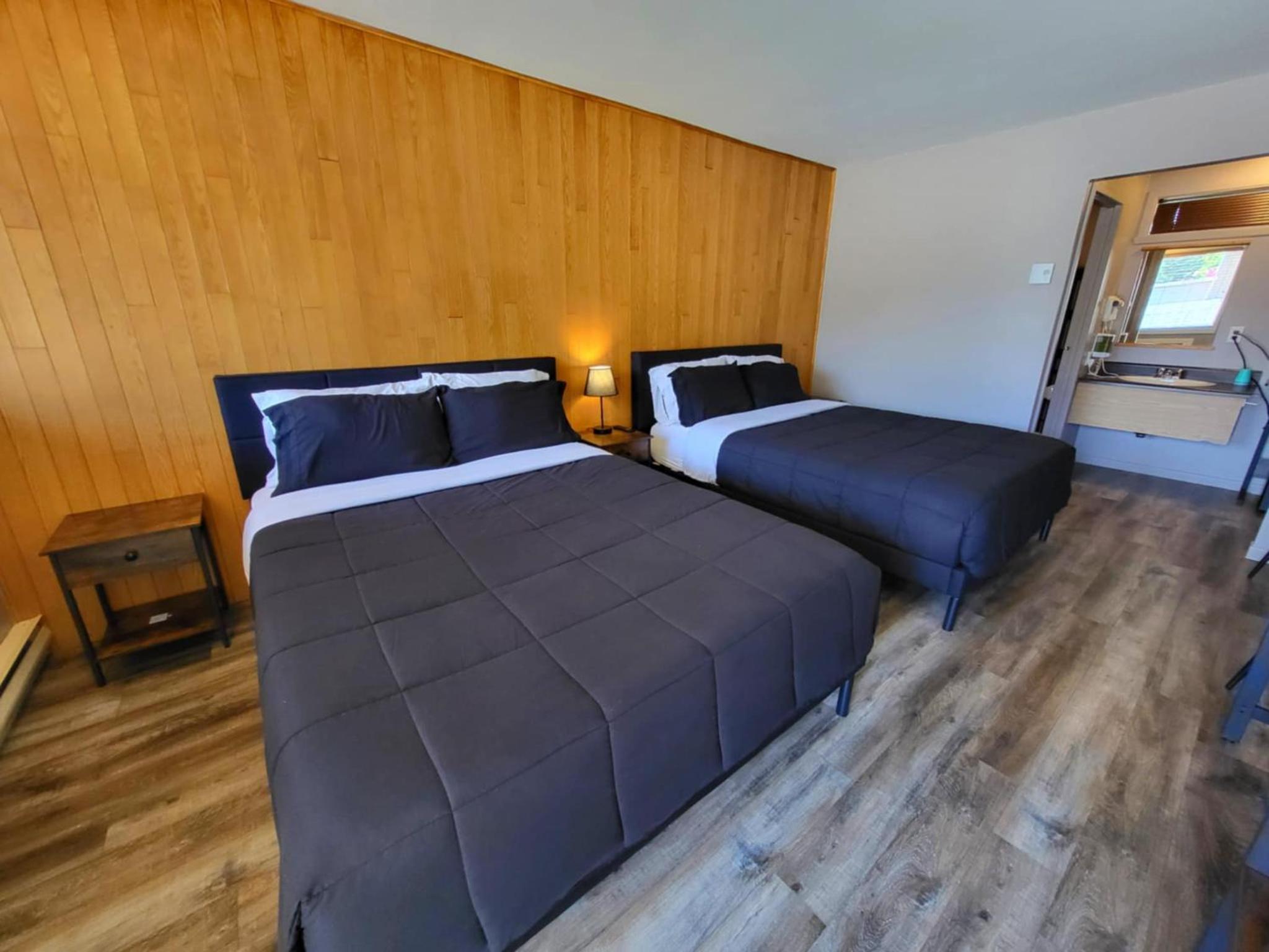Queen Room With Two Queen Beds photo 1