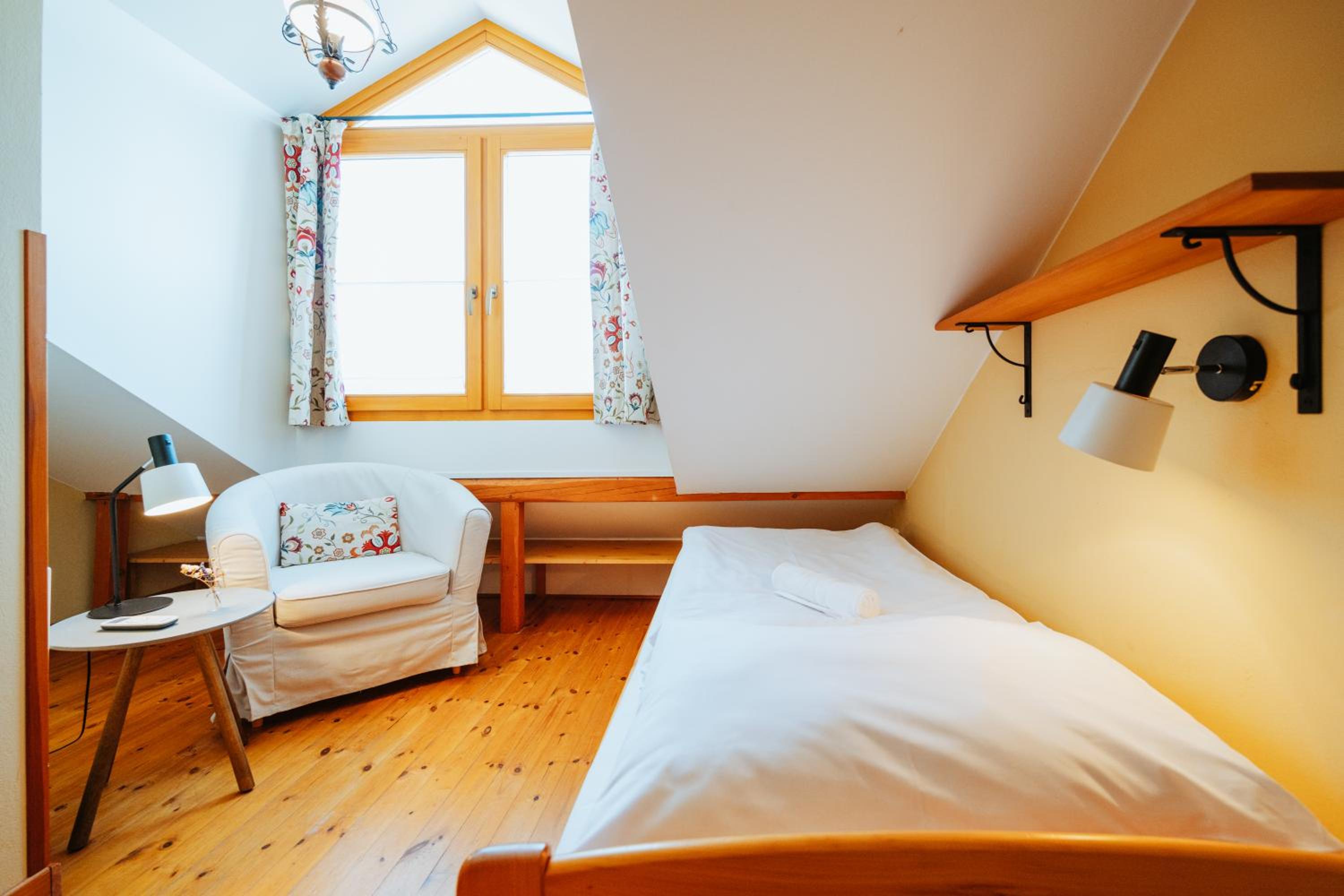 Single Room photo 3