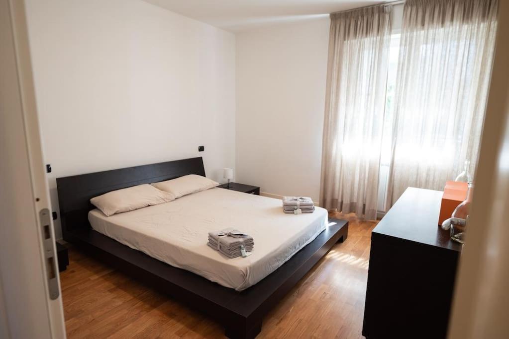 Three-Bedroom Apartment photo 1