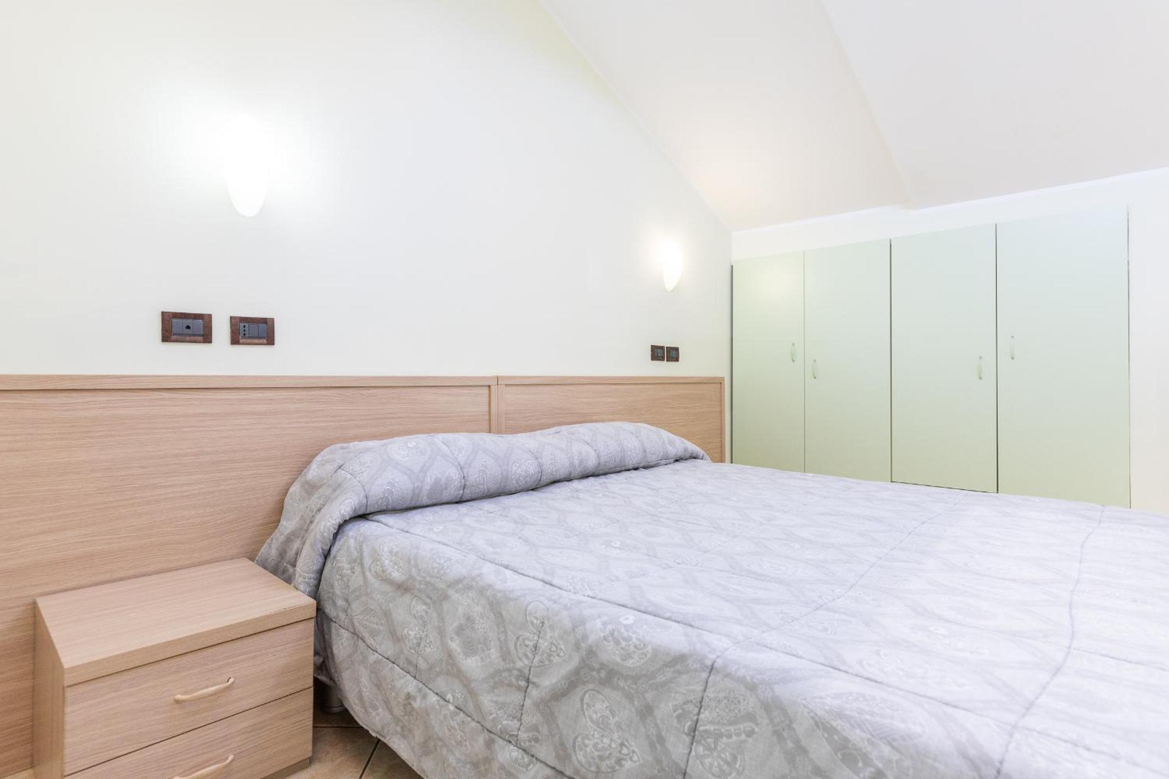 Single Room photo 2