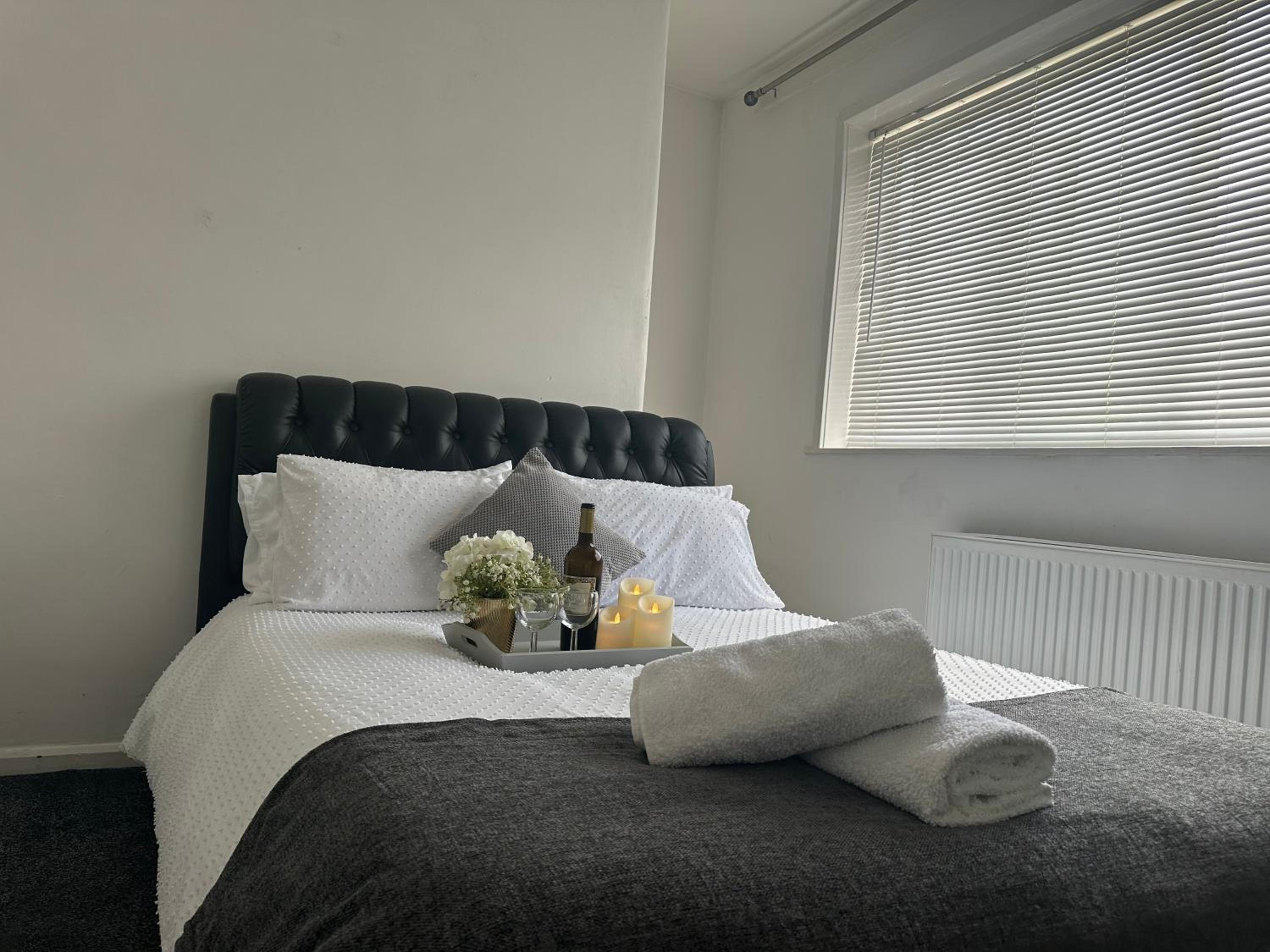 Three-Bedroom House photo 1