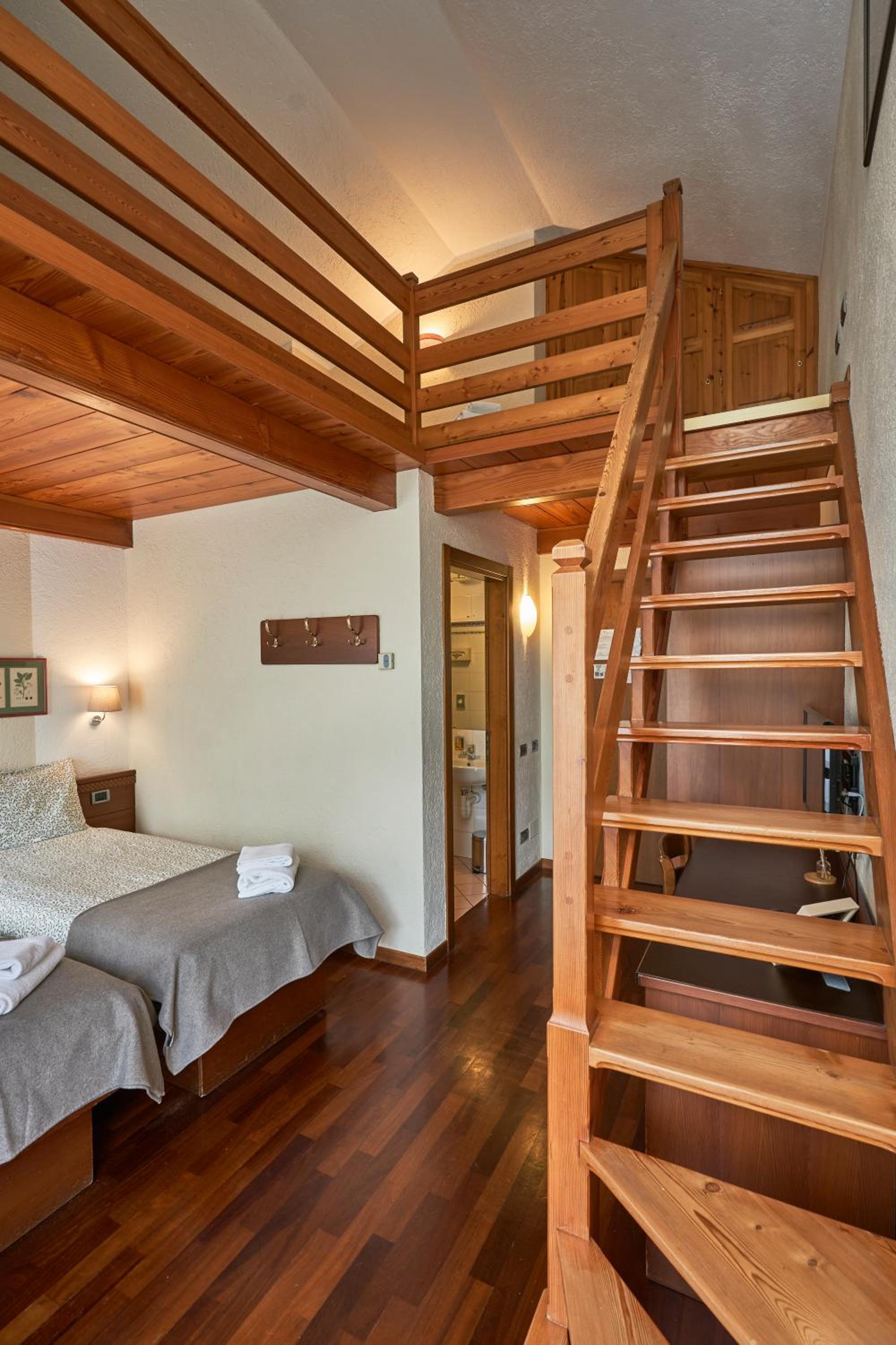 Quadruple Room - Photo 24