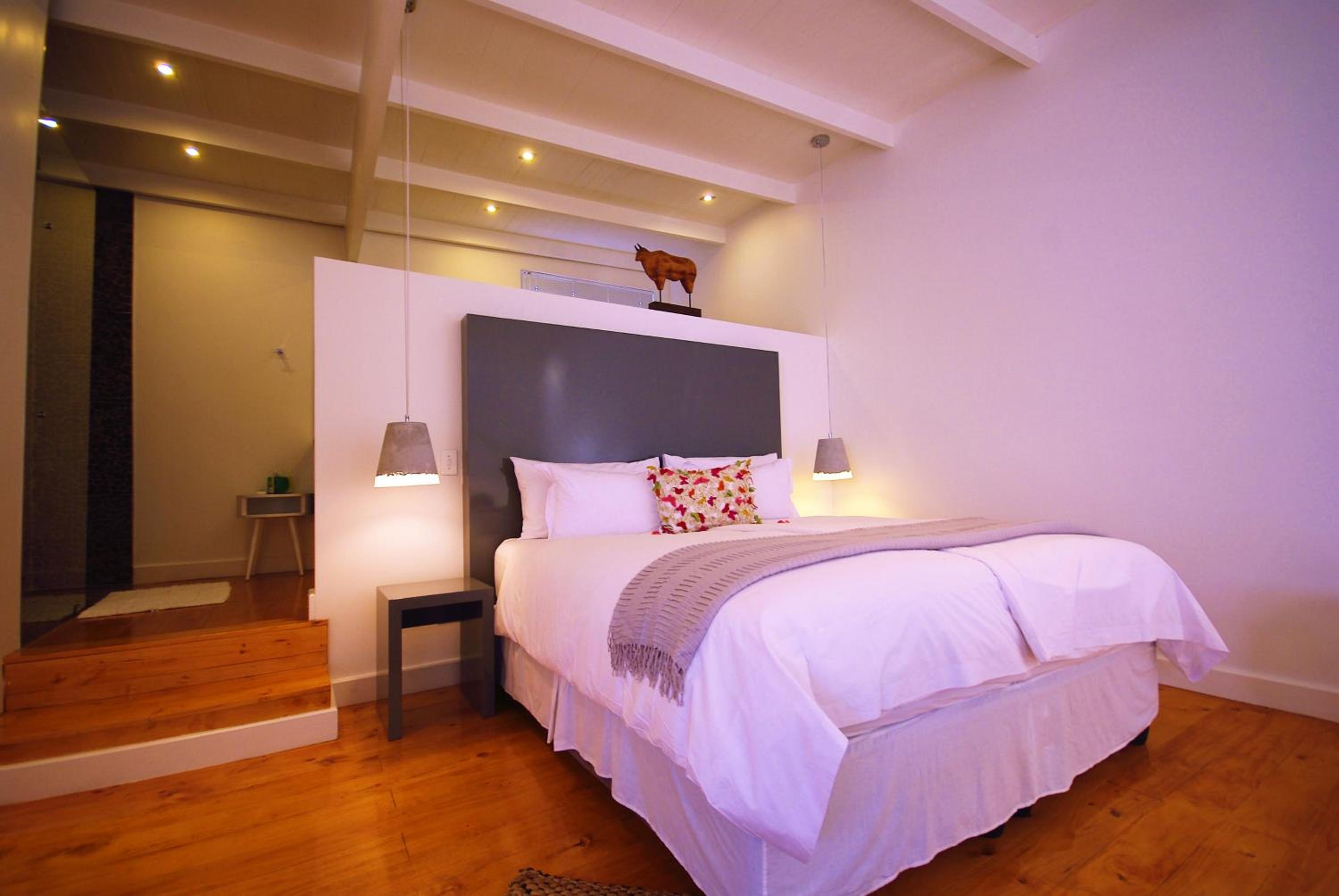 Large Luxury Double or Twin Room - Photo 3