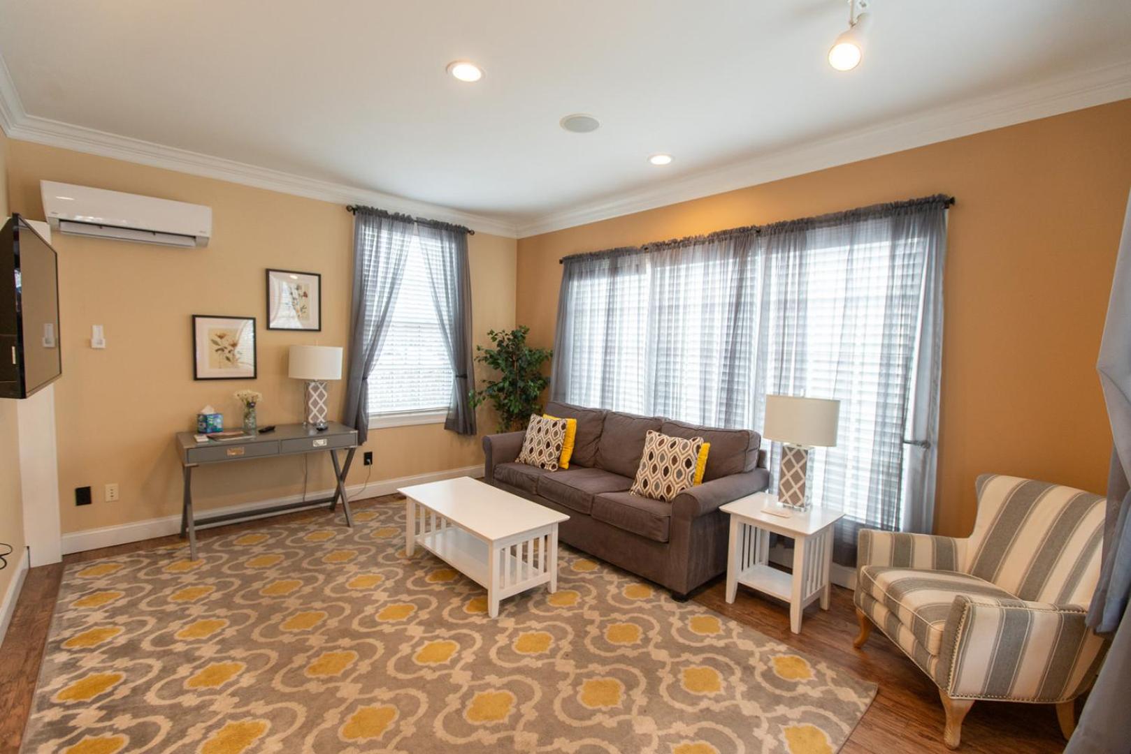 Apartment - Ground Floor - Photo 1