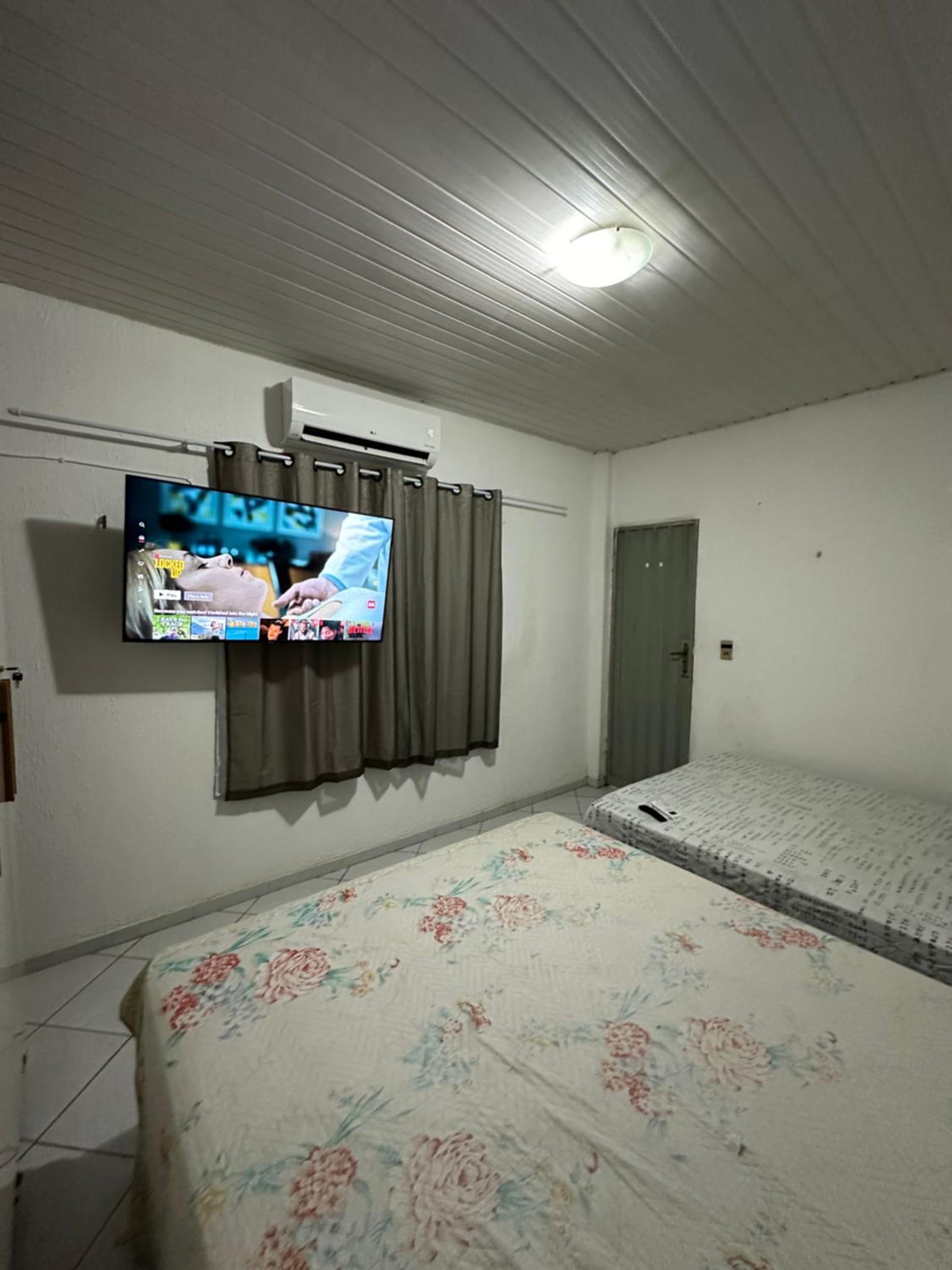 One-Bedroom House photo 2