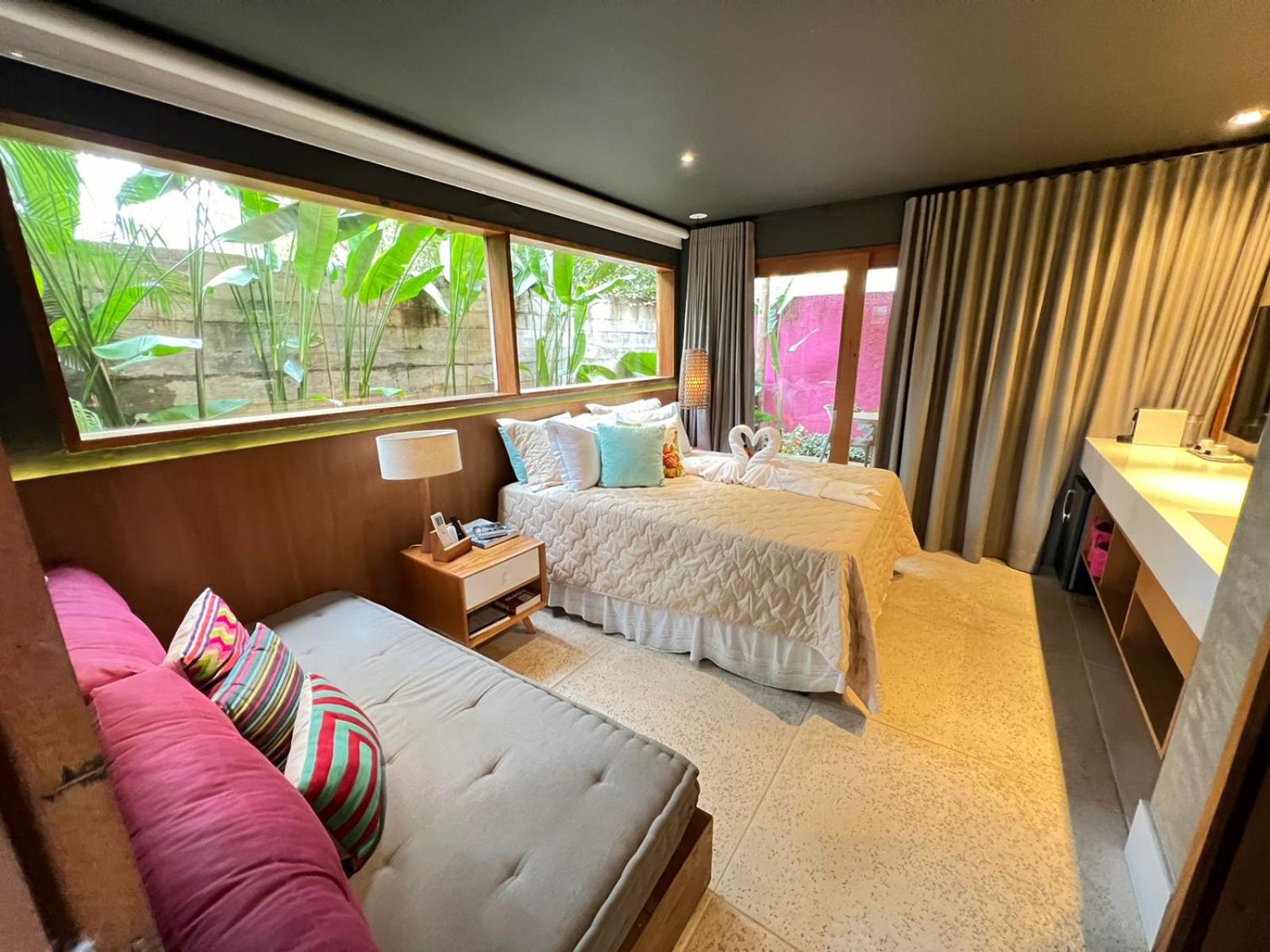 Deluxe Room with Garden View
