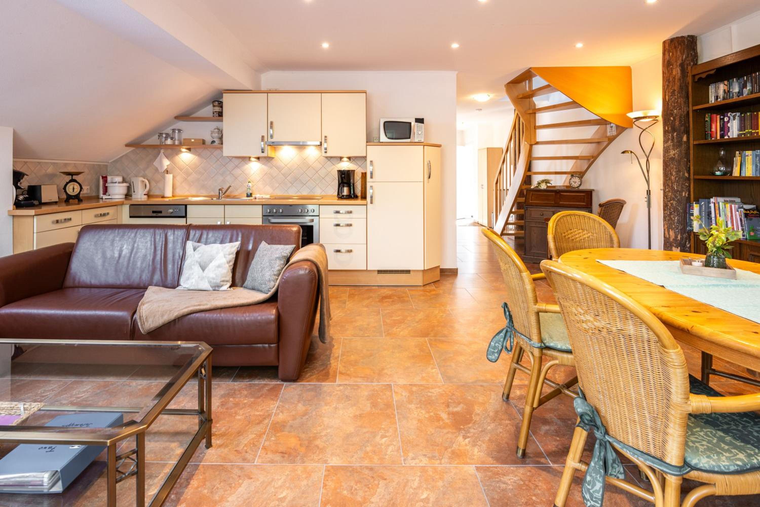 Three-Bedroom Apartment with Terrace photo 1