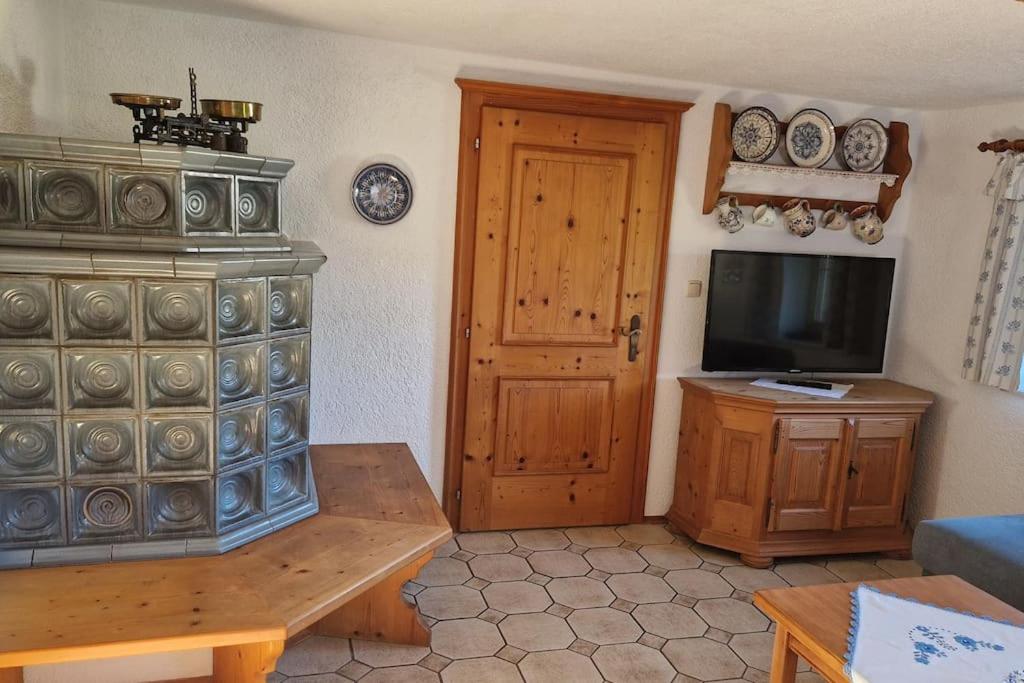 One-Bedroom House photo 1