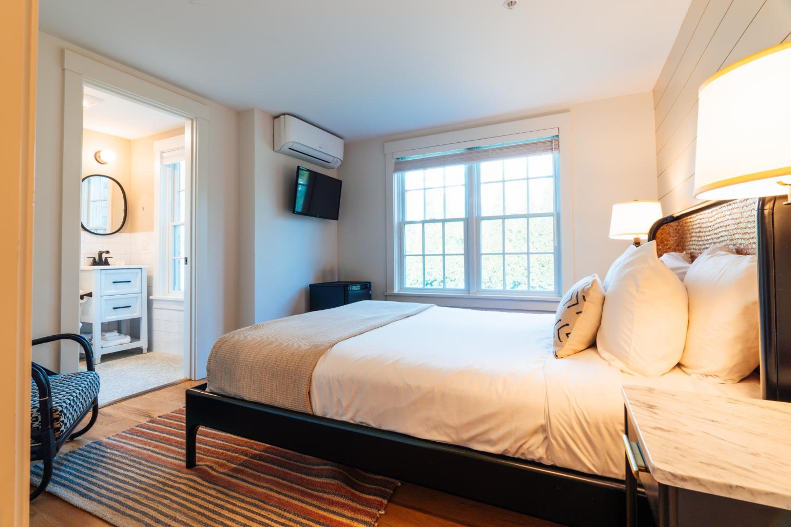 Queen Room - Photo 1