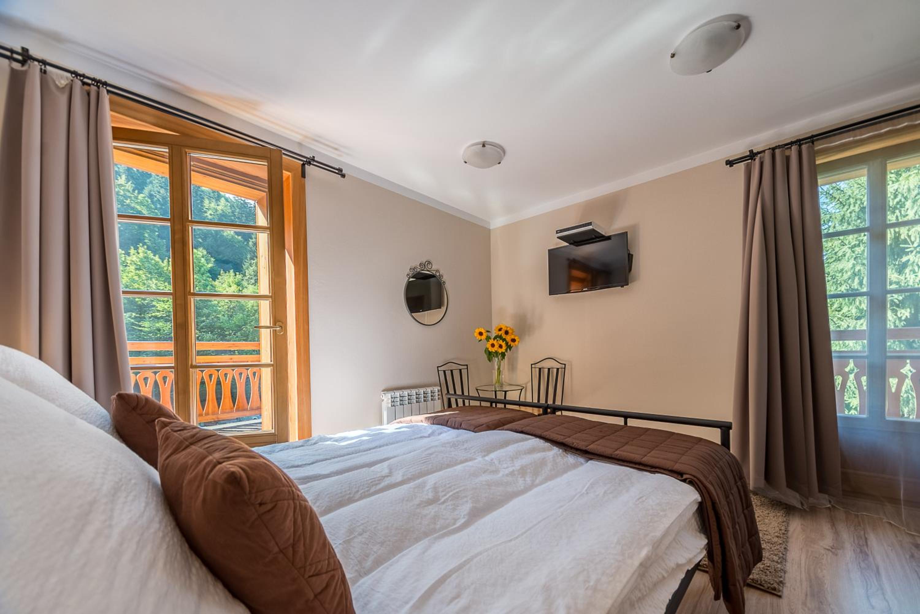 Double Room - Photo 3