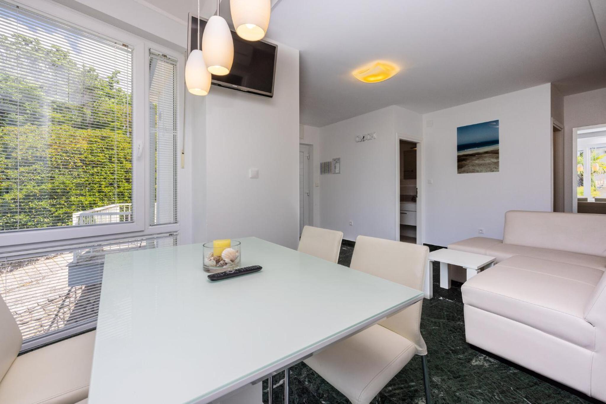 Apartment with Sea View