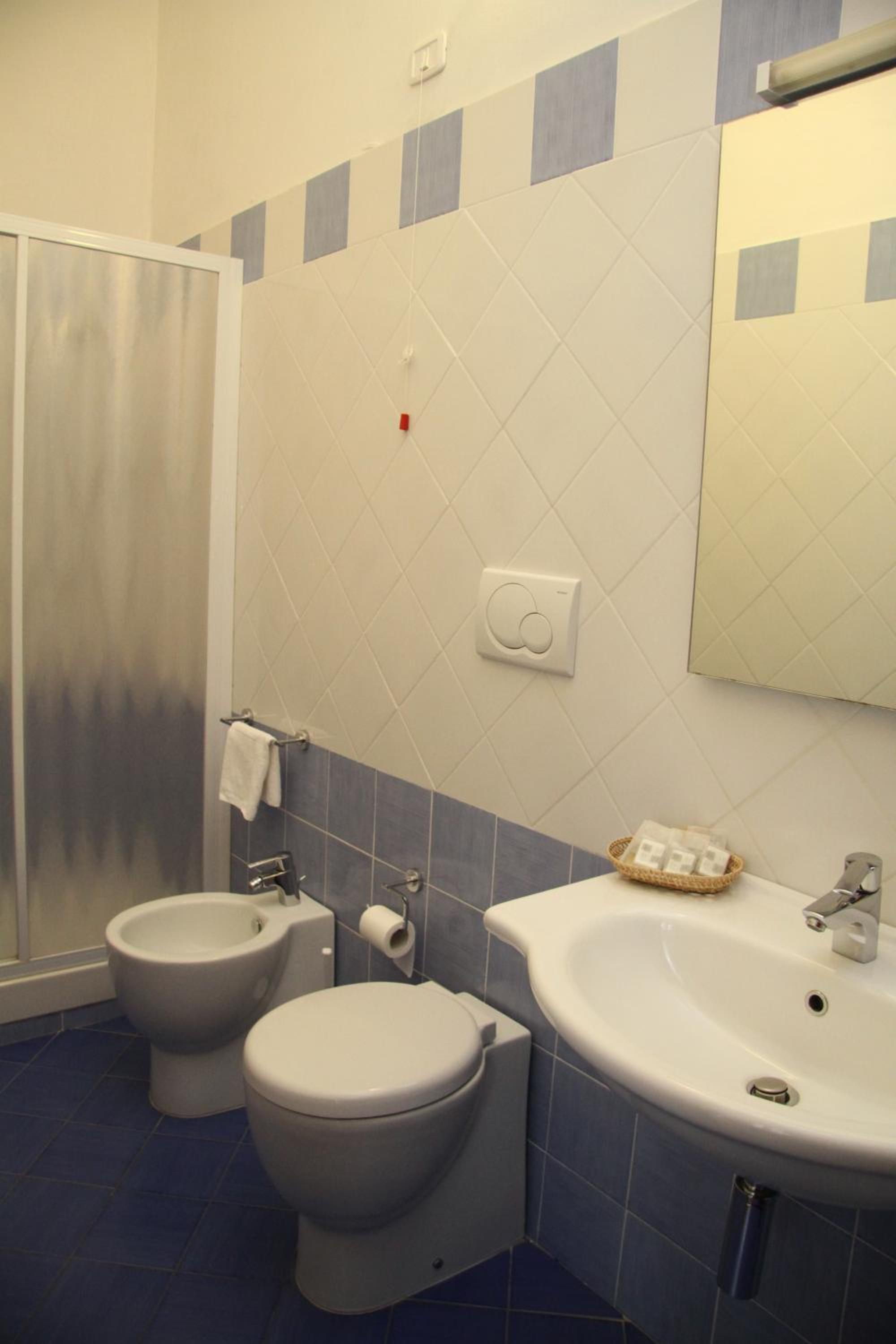 Studio Apartment photo 3