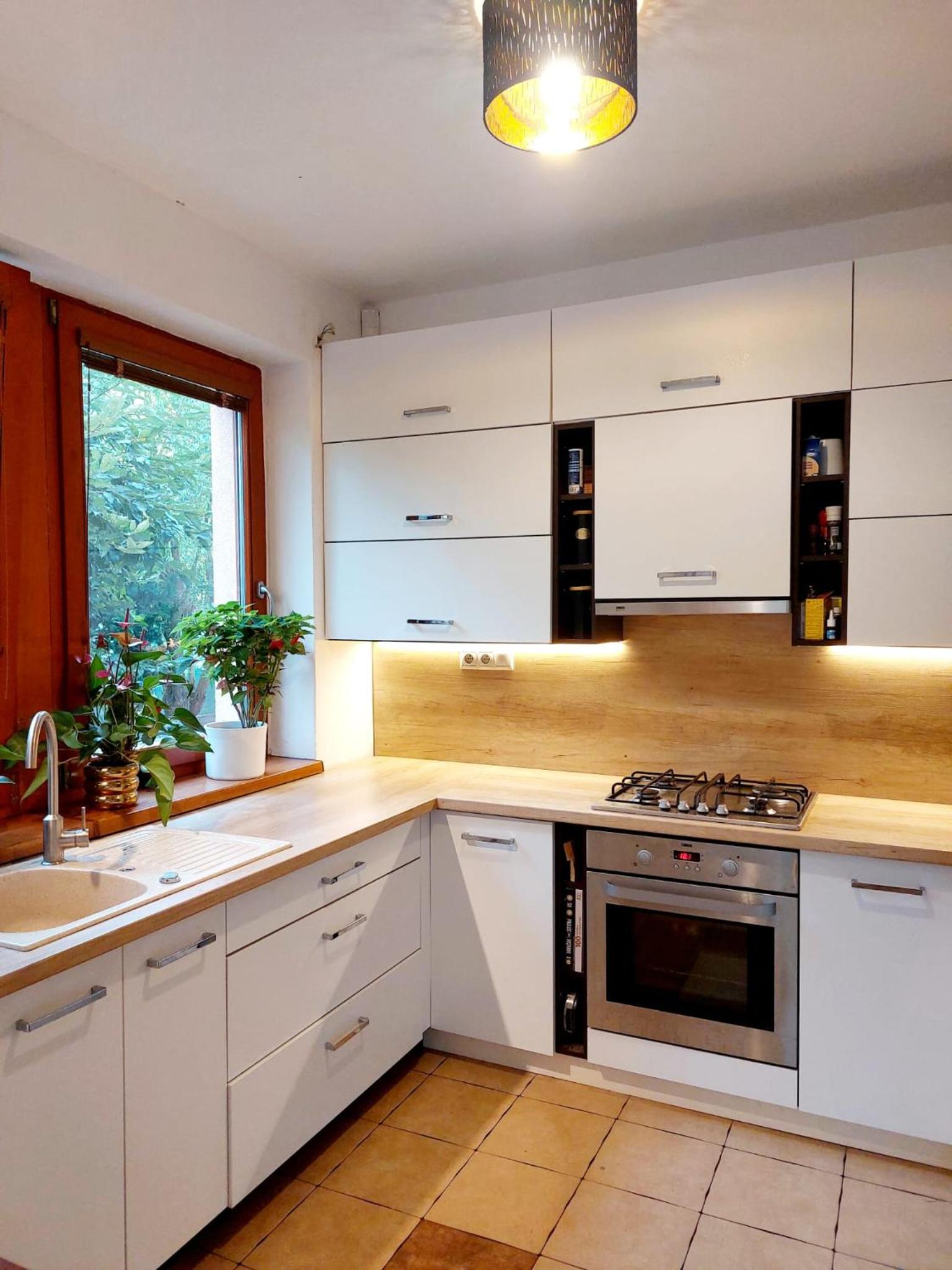 Three-Bedroom House photo 2