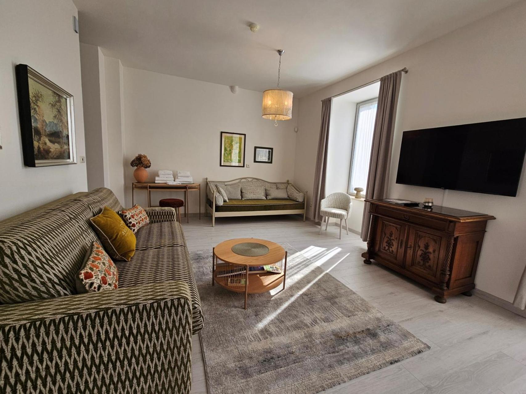 Apartment photo 3
