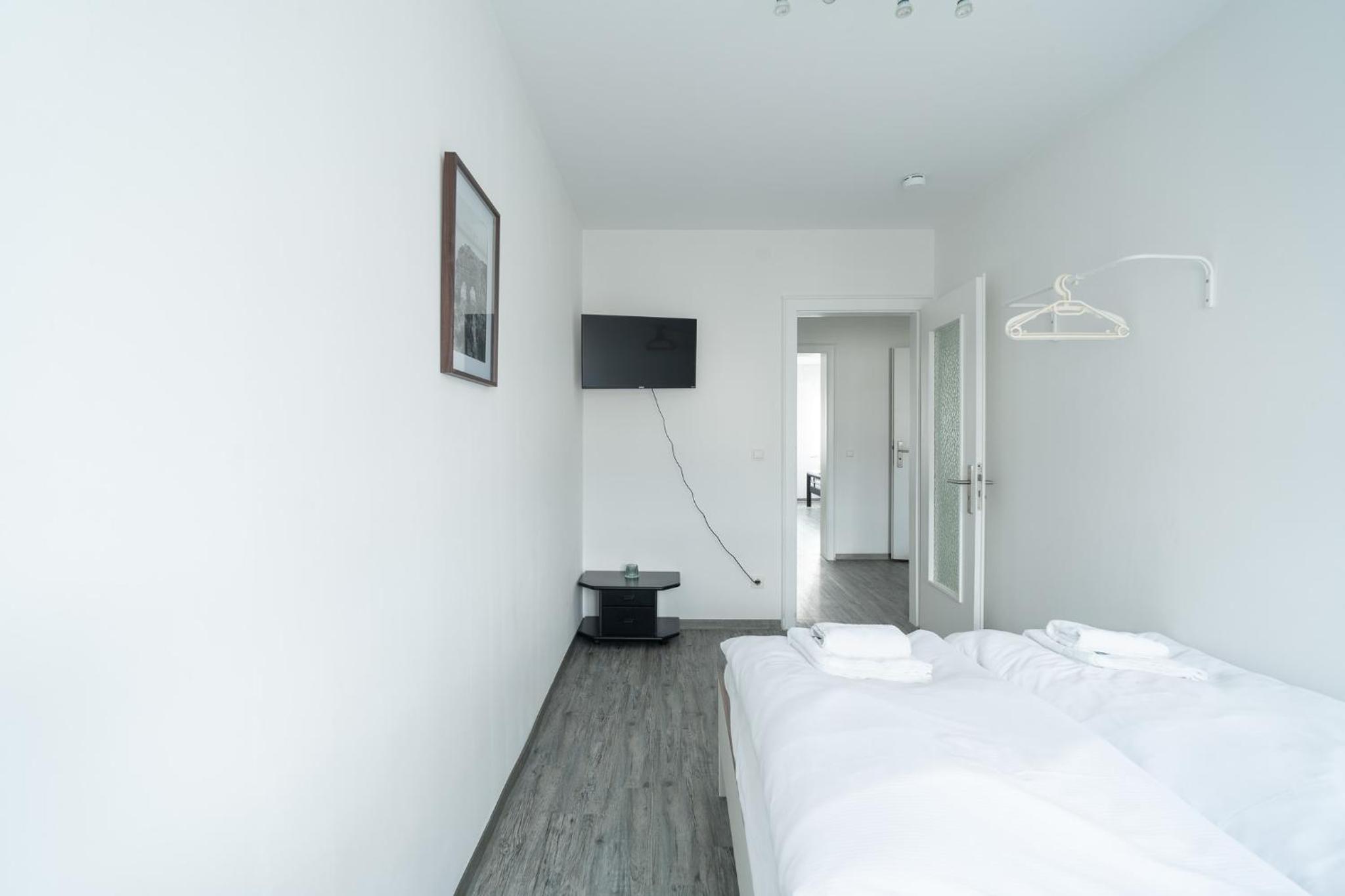 Three-Bedroom Apartment - High Floor photo 1