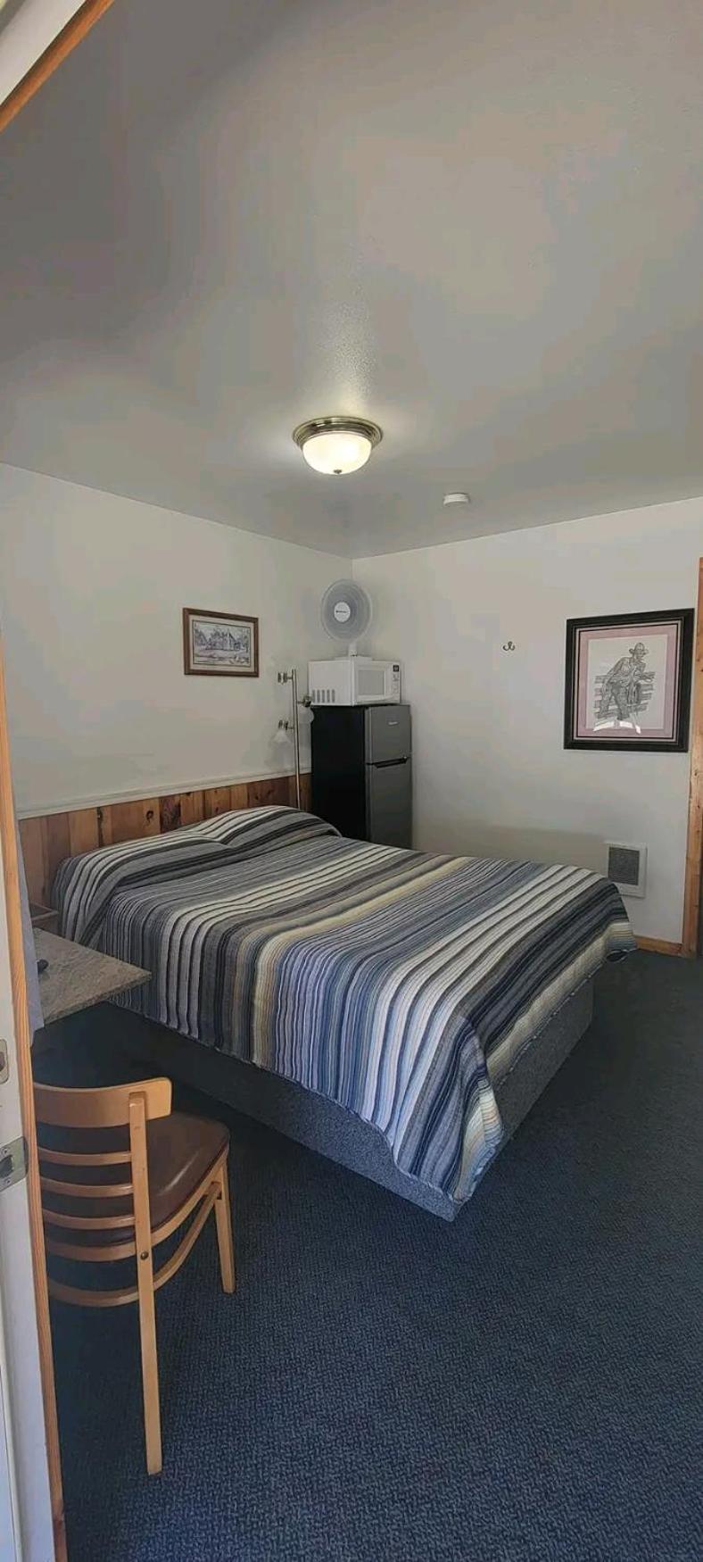 Standard Queen Room photo 3