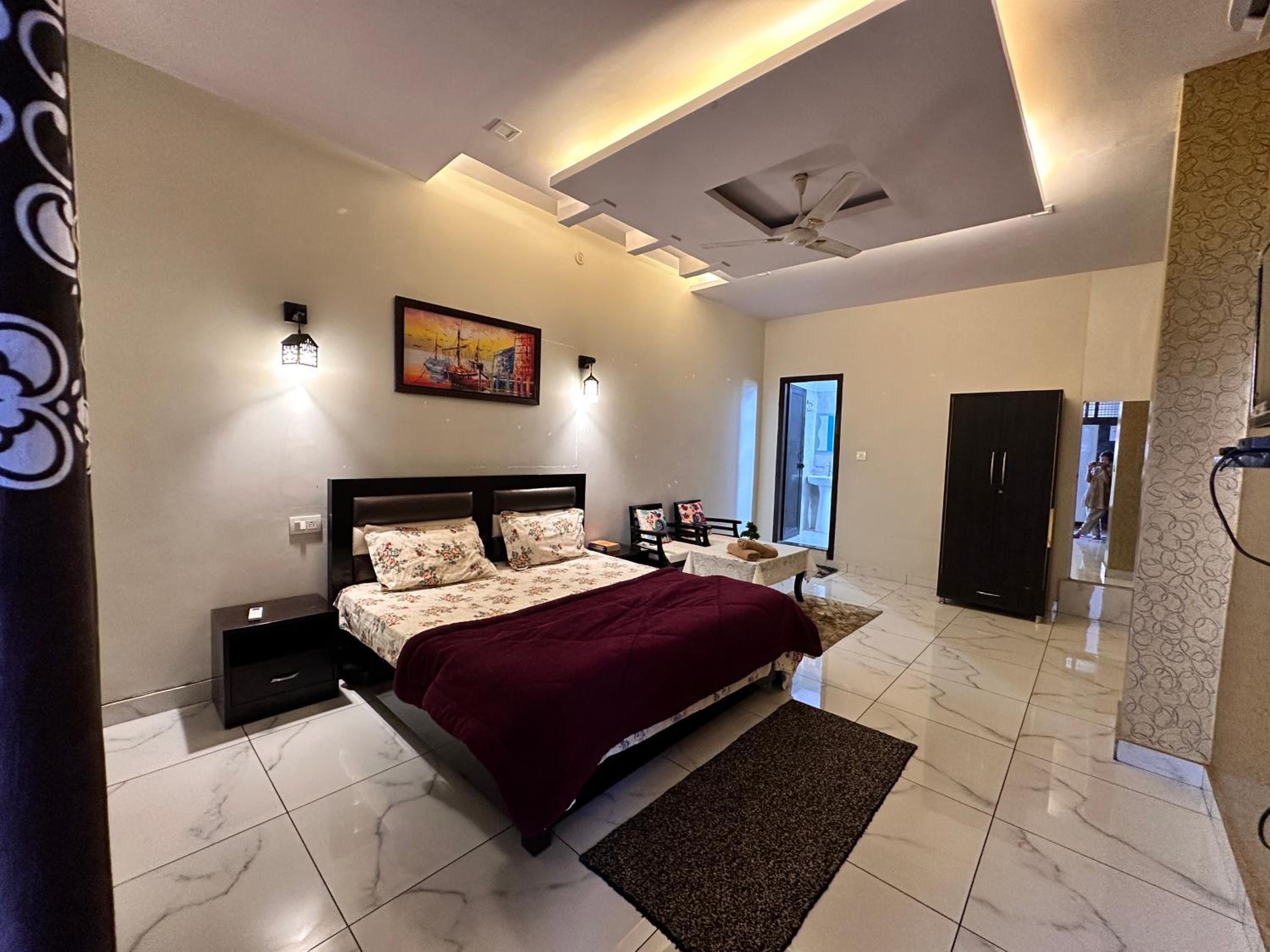 Deluxe Suite photo 2