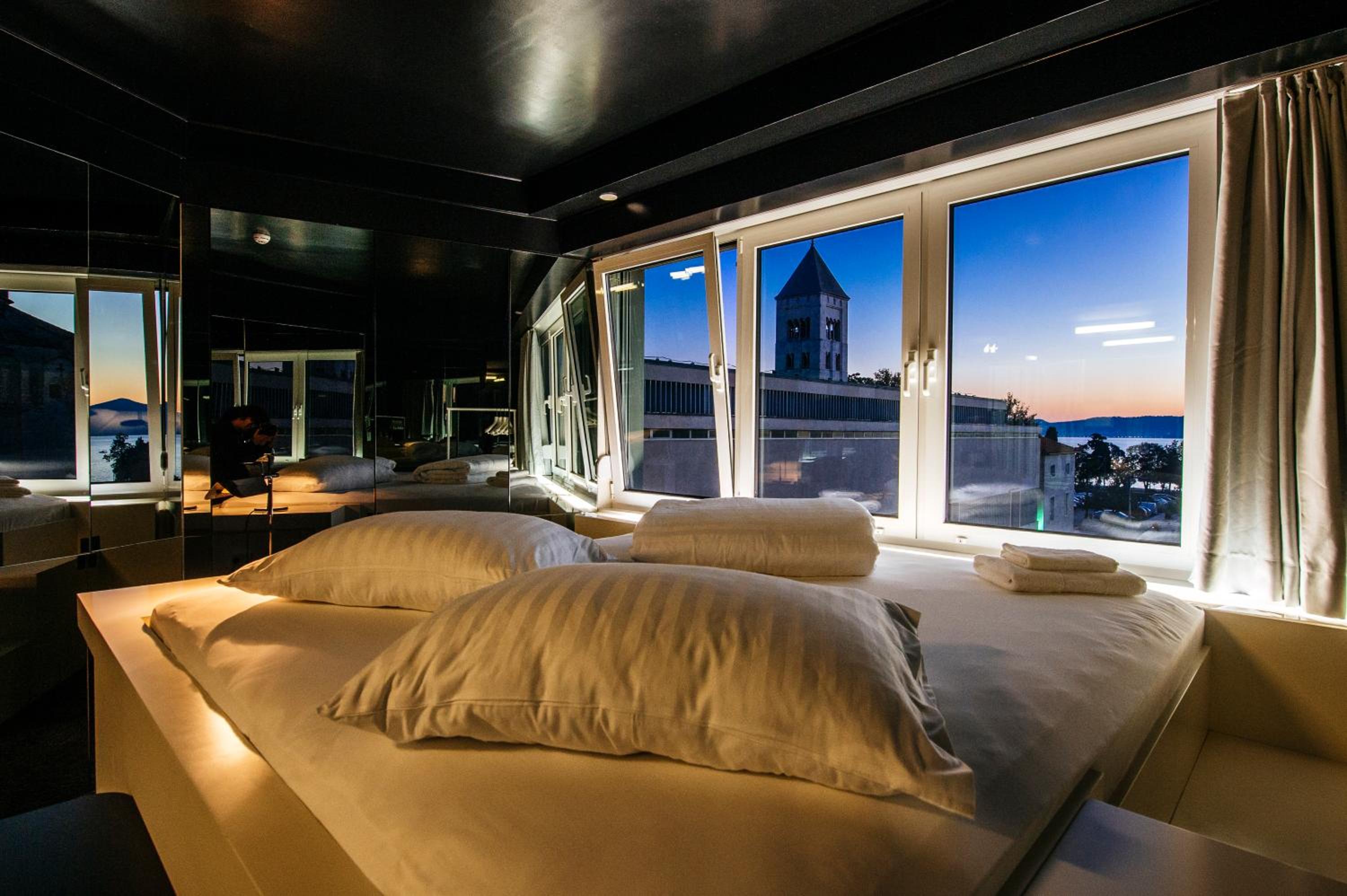 Superior Double Room - Photo 11