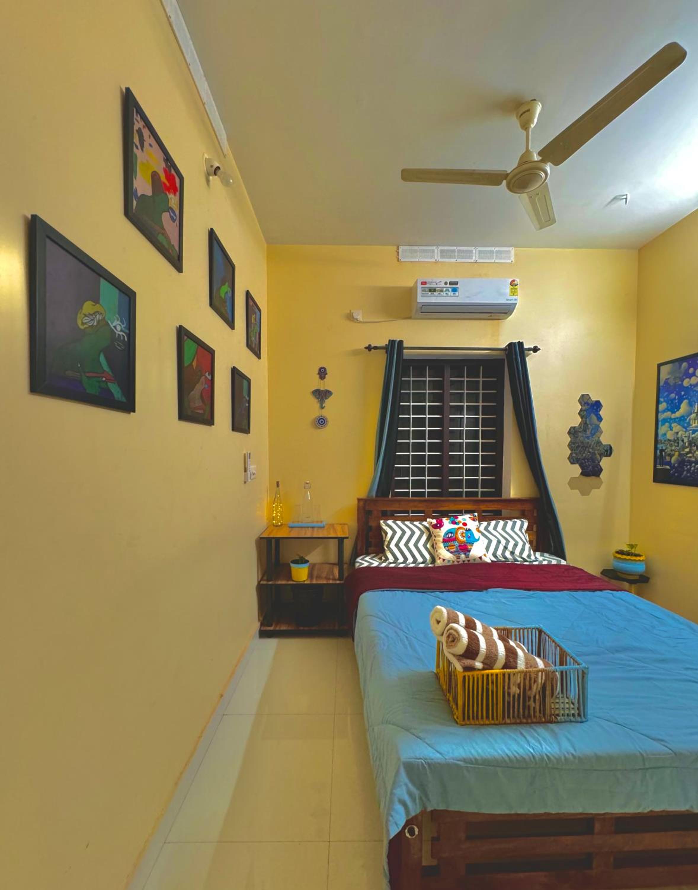 Standard King Room photo 3