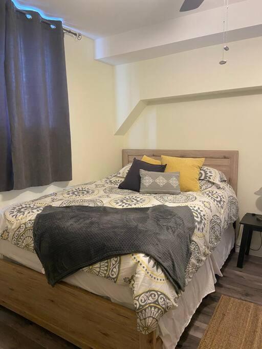 Three-Bedroom Apartment photo 2