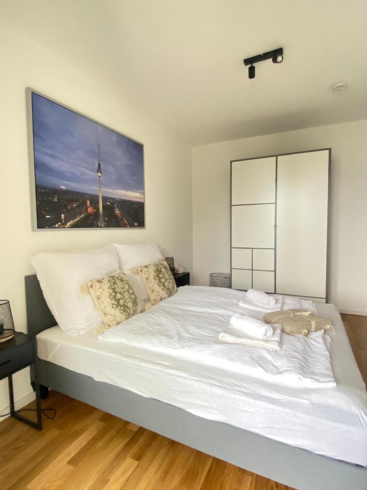 One-Bedroom Apartment photo 2