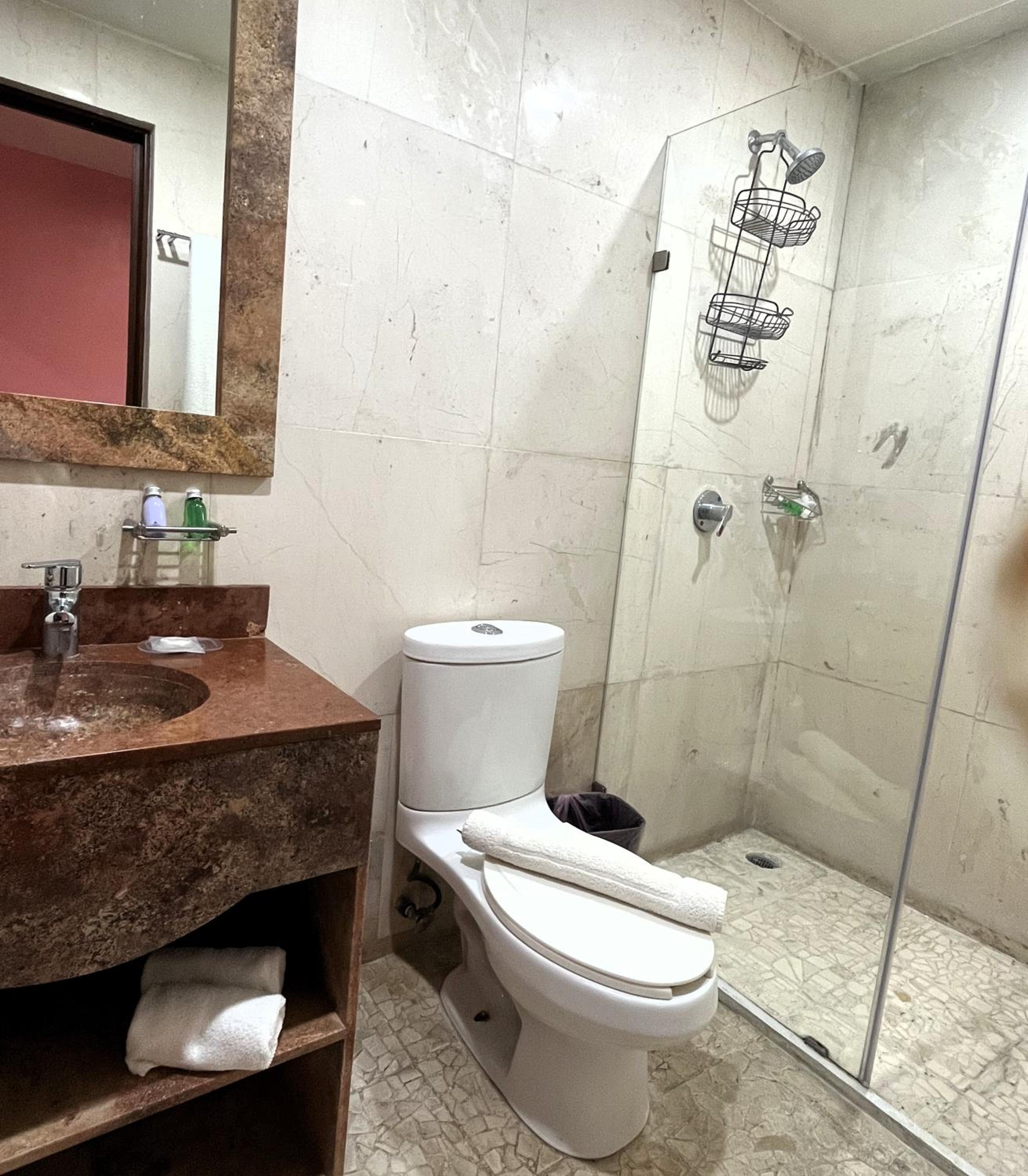 Standard Double Room - Photo 2