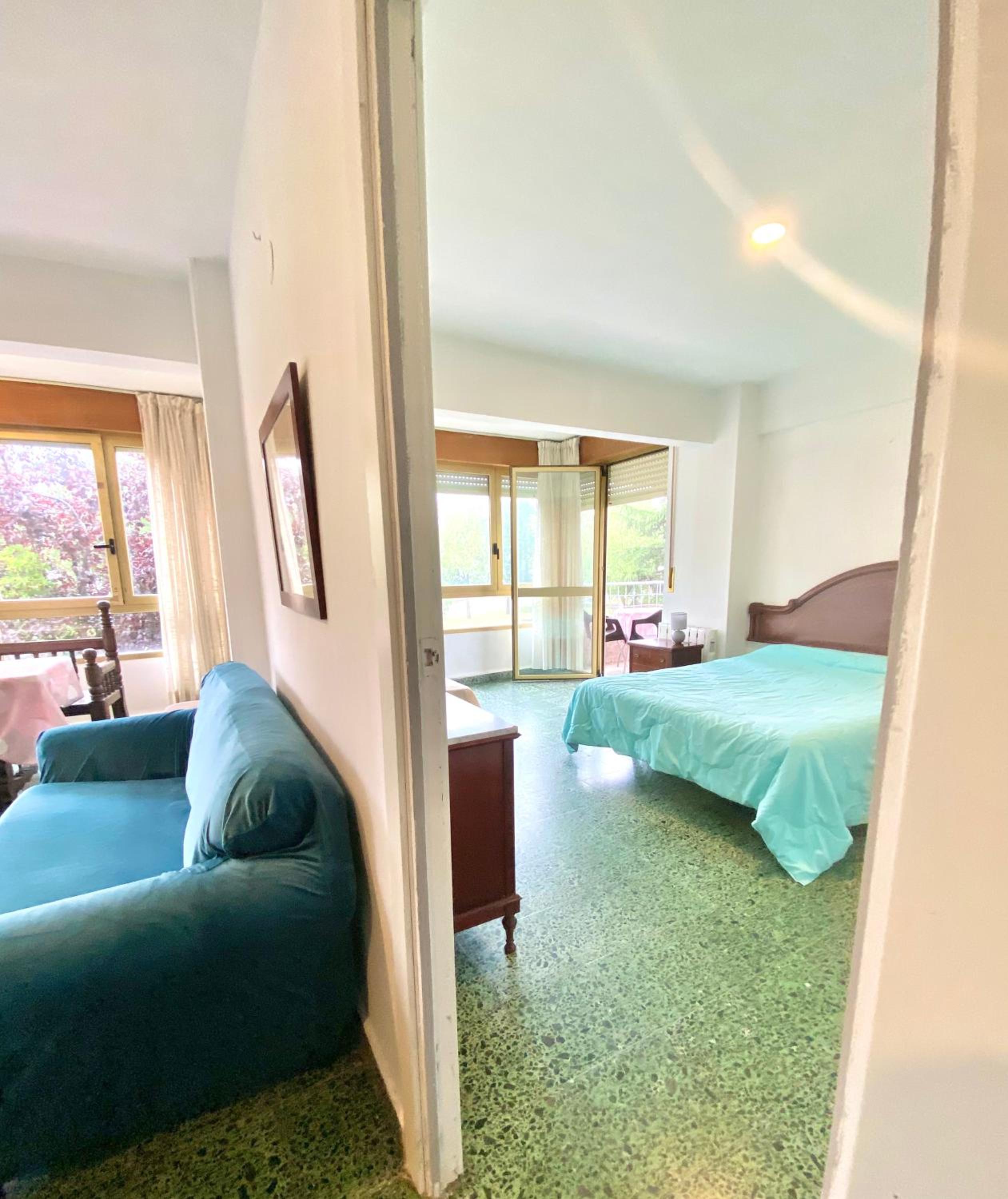 Two-Bedroom Apartment with Garden View photo 2