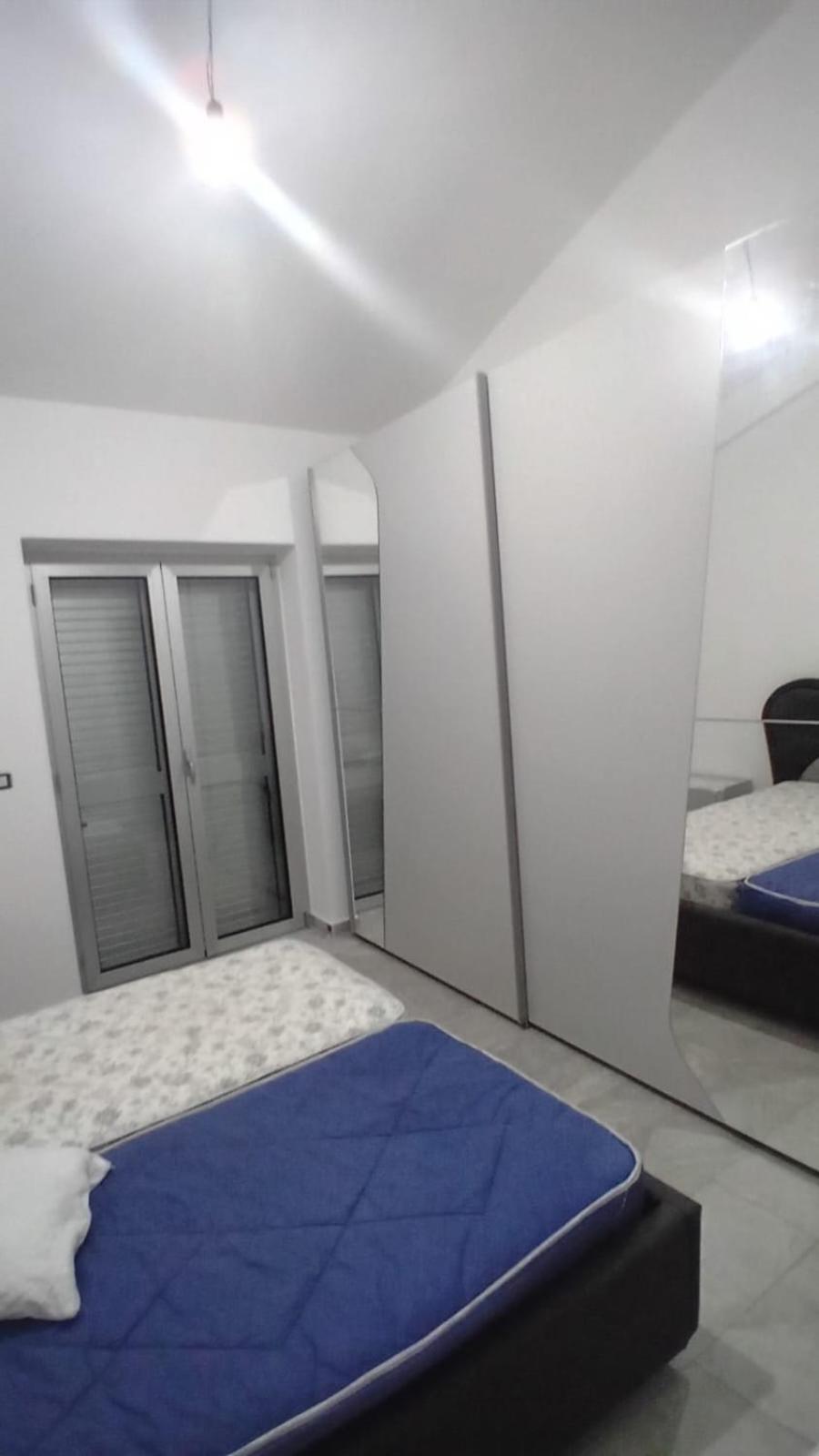 One-Bedroom House photo 2