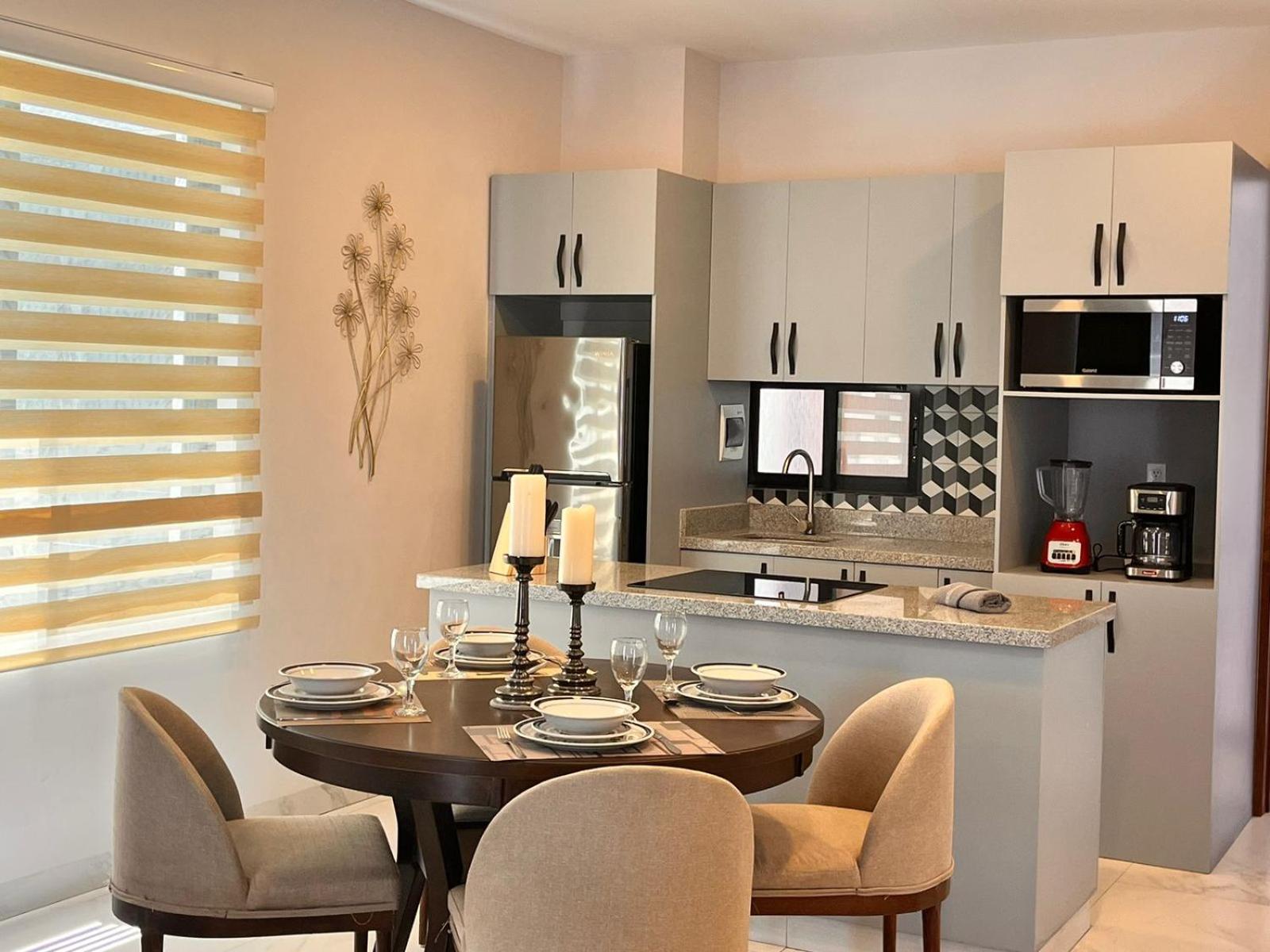 One-Bedroom Apartment - Photo 3