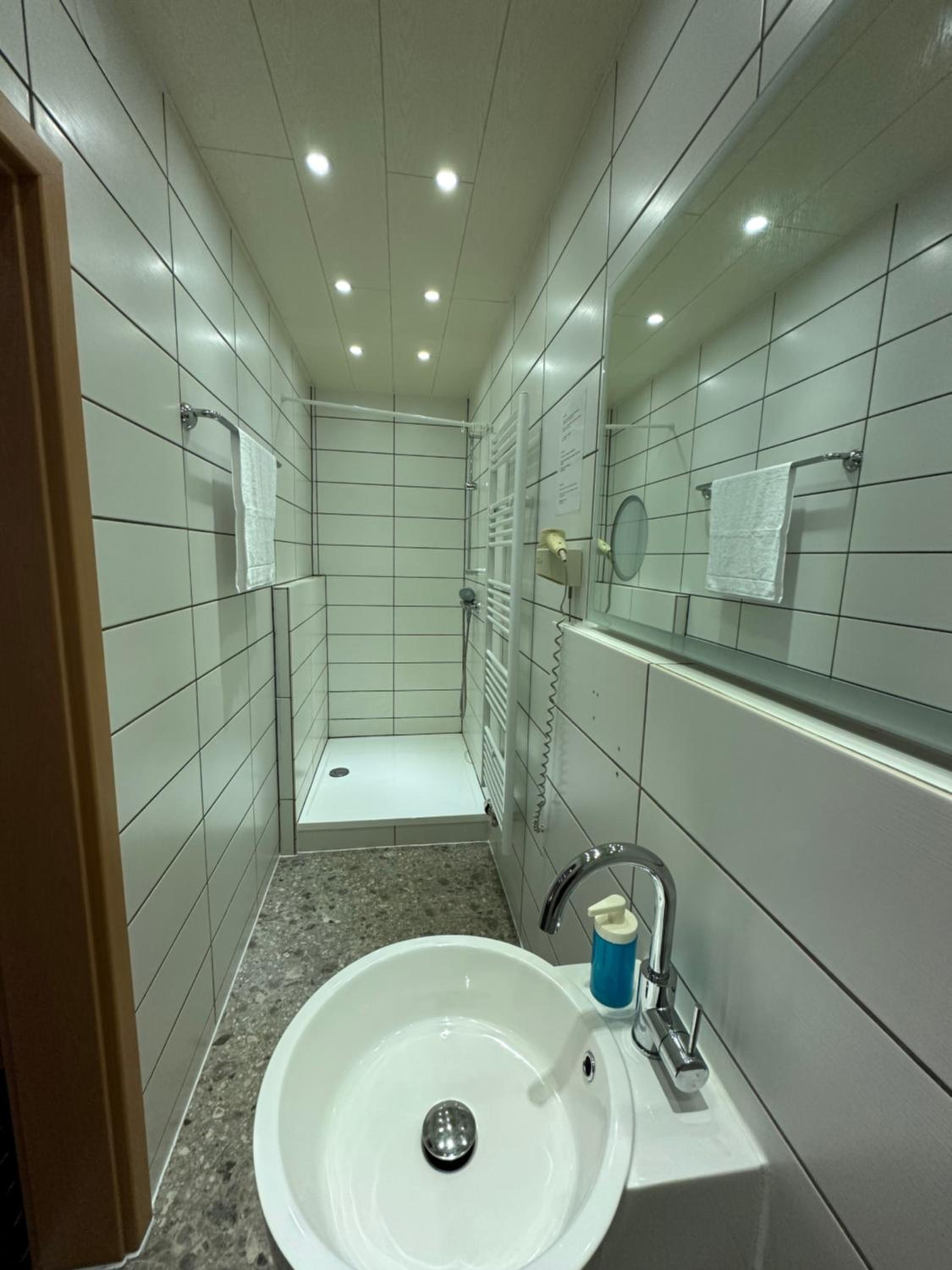 Deluxe Double Room with Balcony photo 2