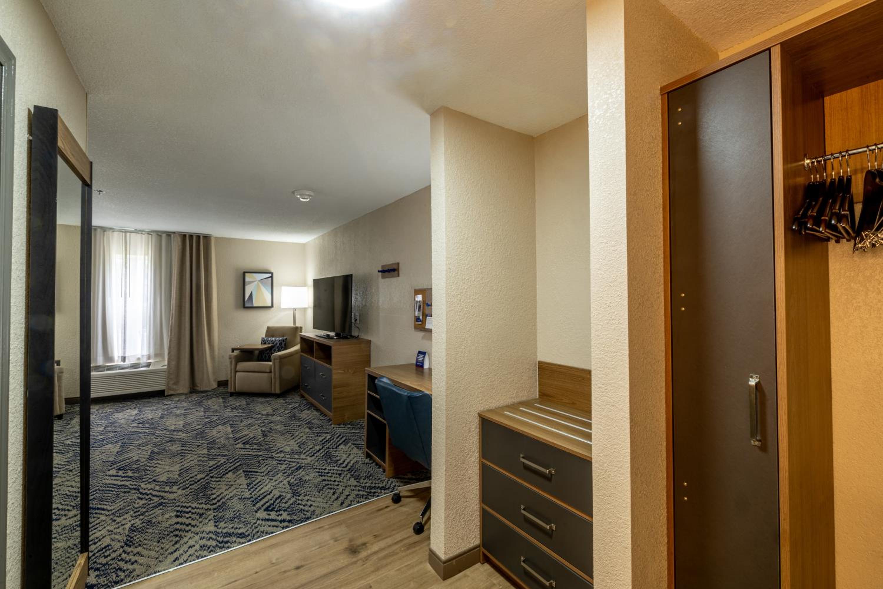 King Studio Suite - Photo 1