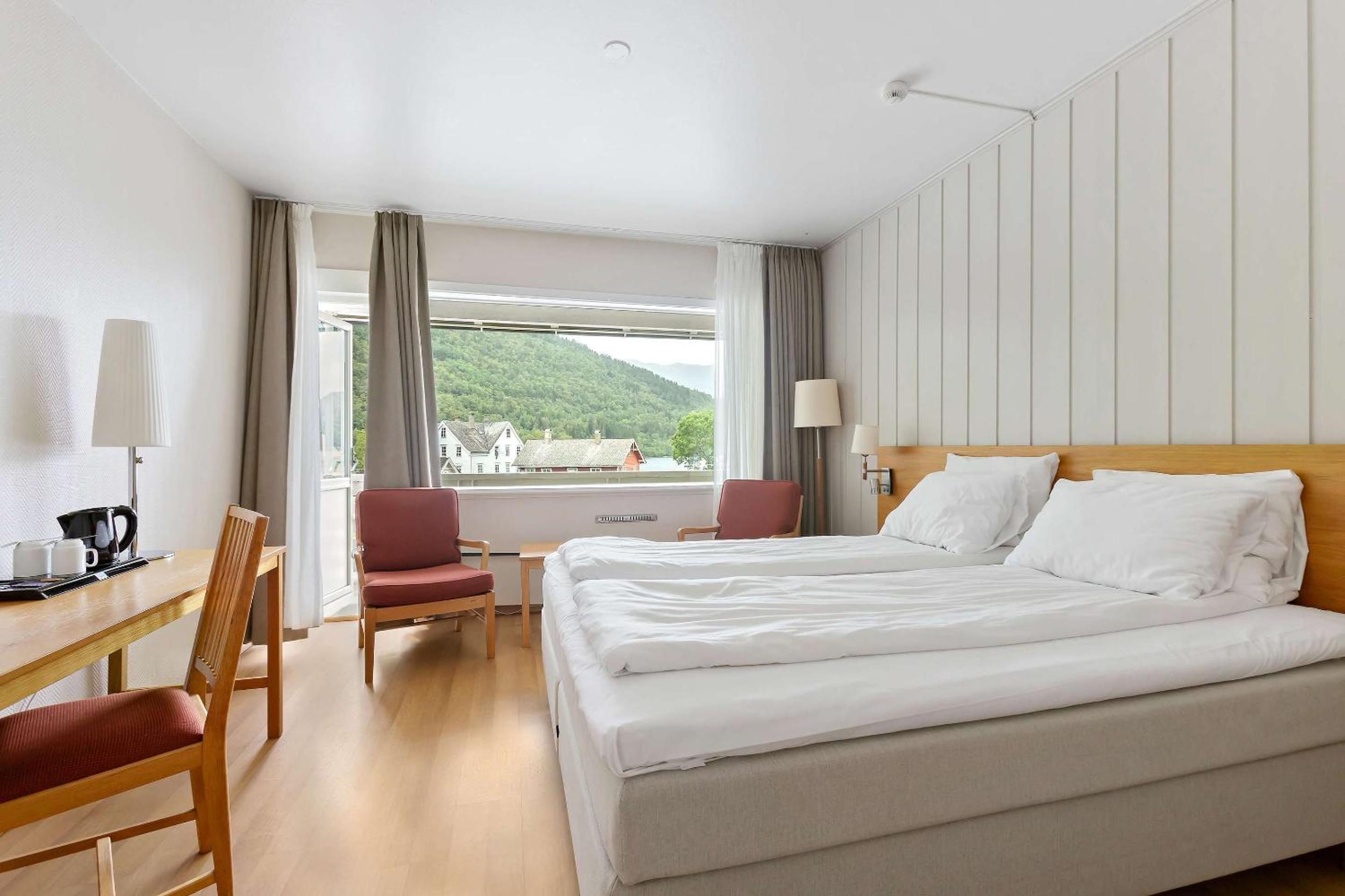 Standard Double Room photo 3
