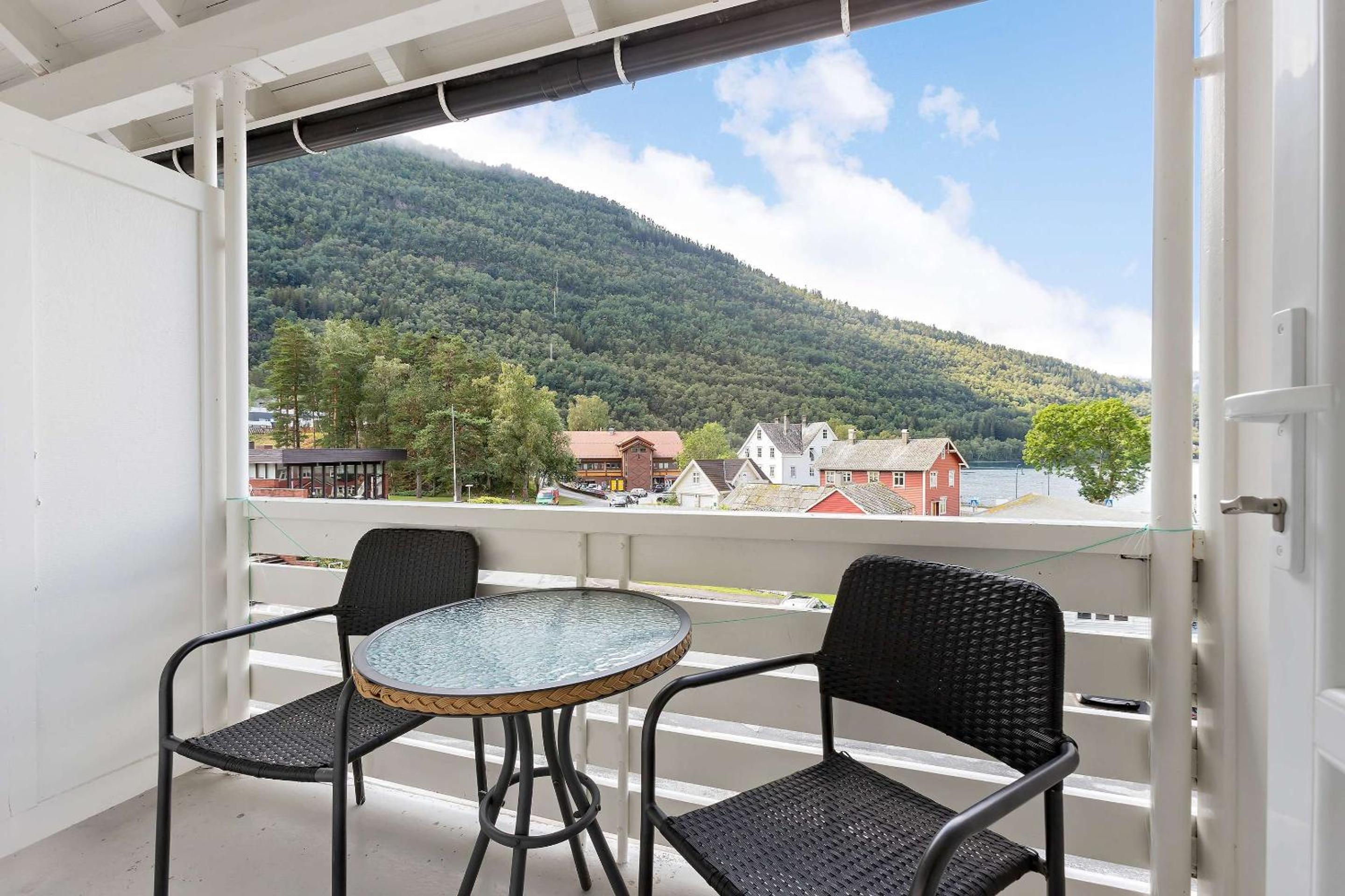 Superior Double Room with Balcony and Sea View photo 2