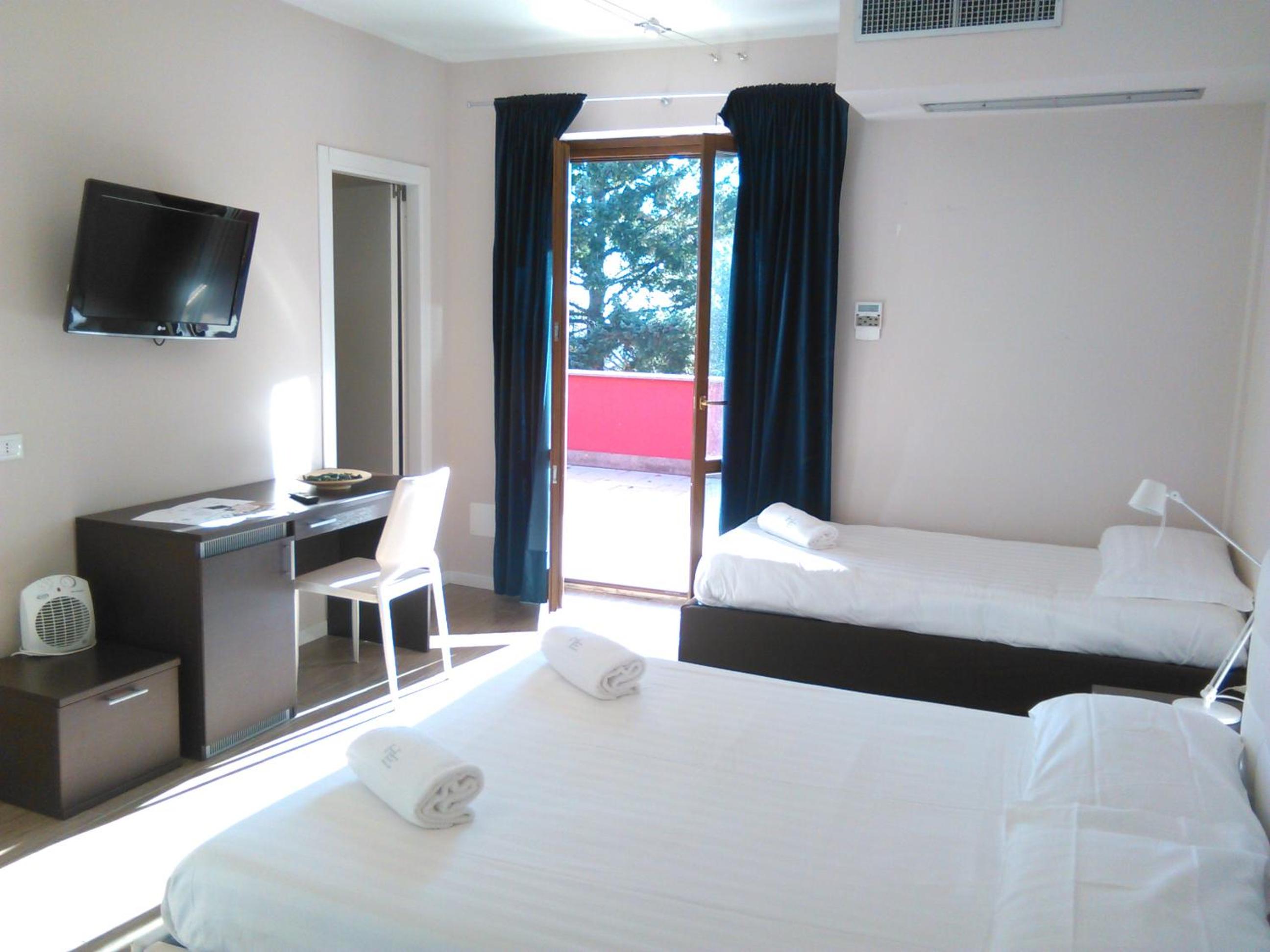 Superior Double Room with Terrace - Photo 3