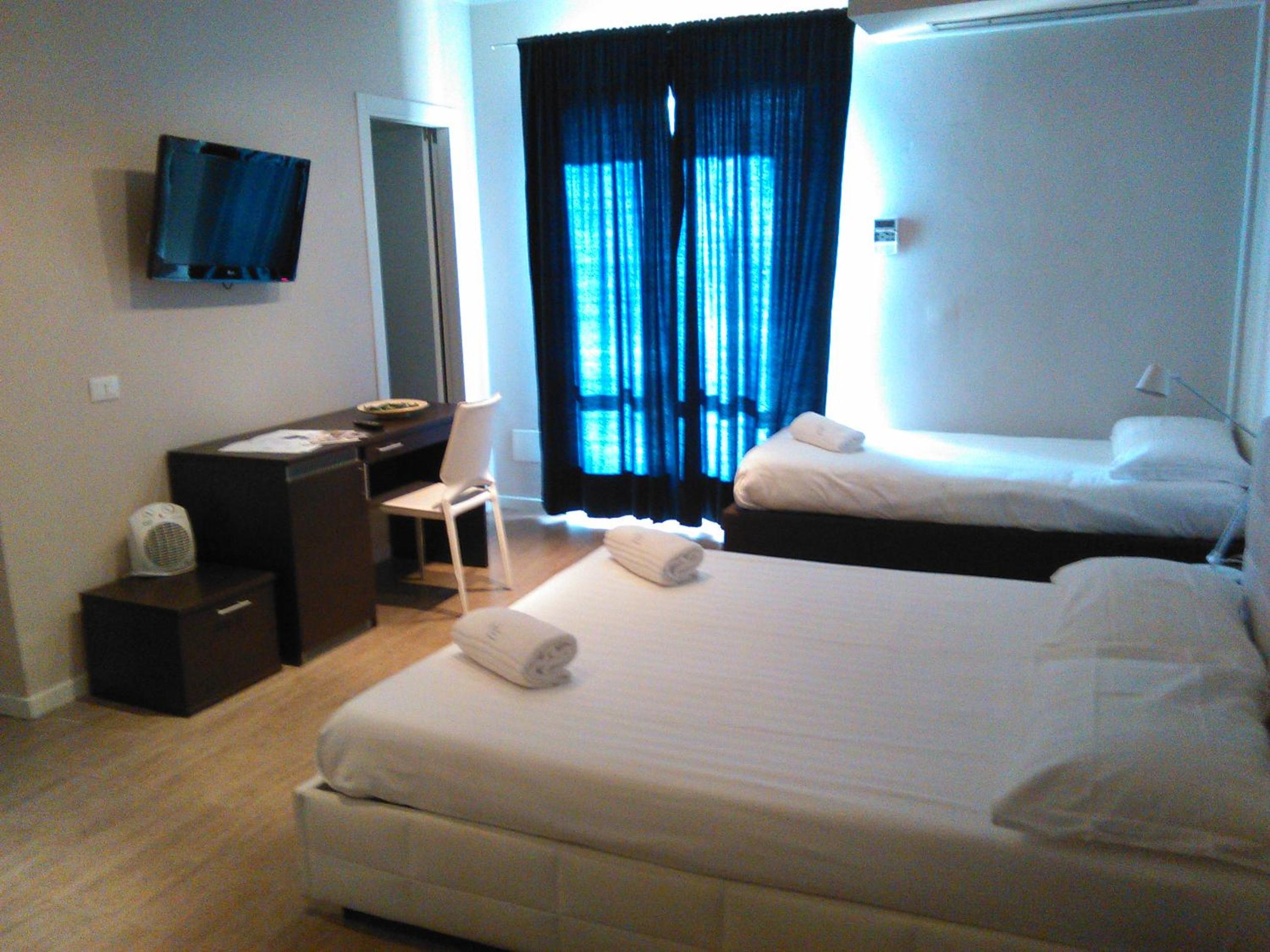Superior Double Room with Terrace - Photo 2