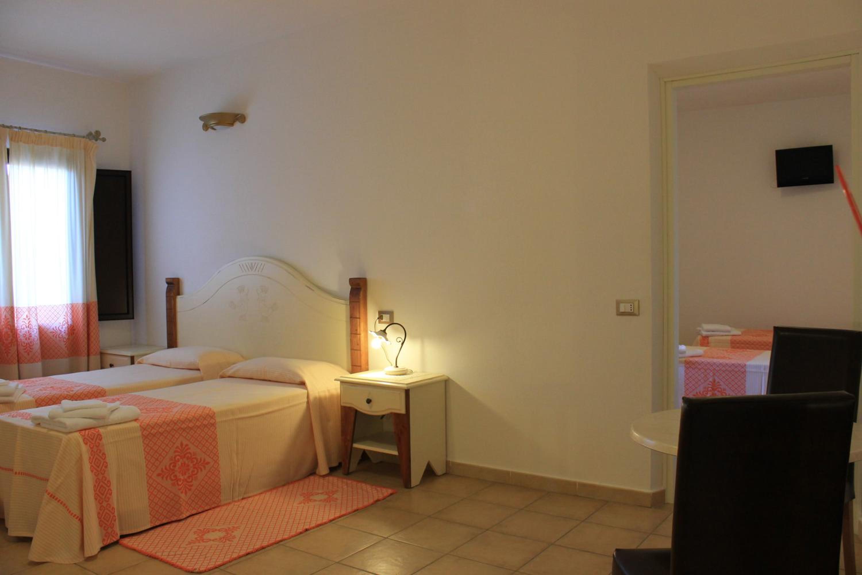 Two-Bedroom Suite photo 3