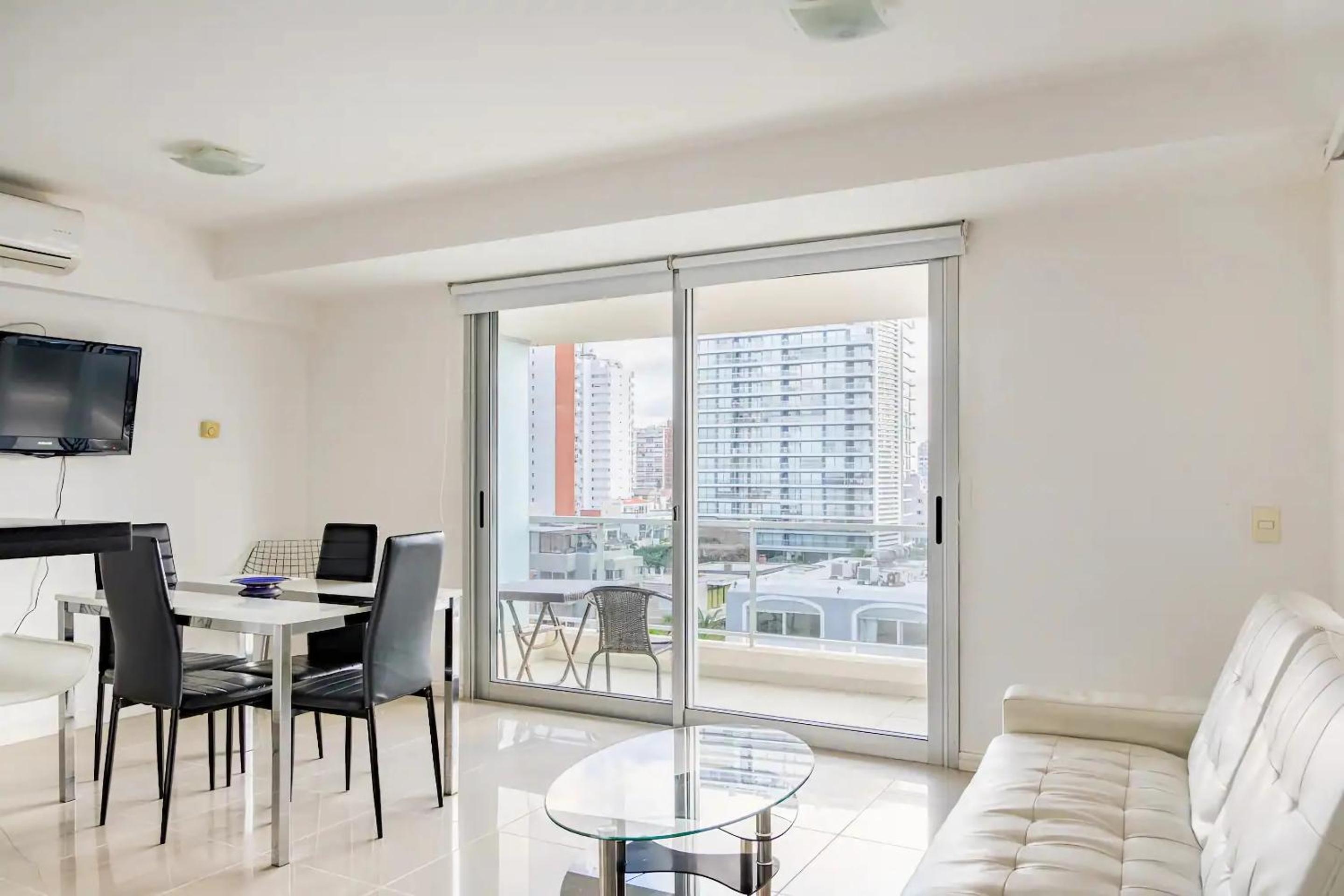 One-Bedroom Apartment with City View