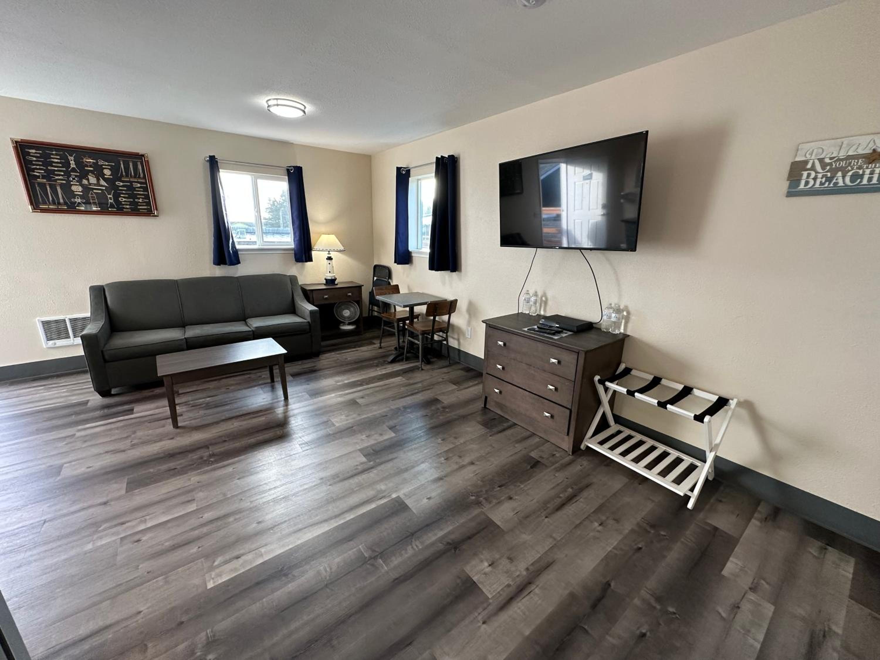 Captain Quarters with Kitchen (No Pets)