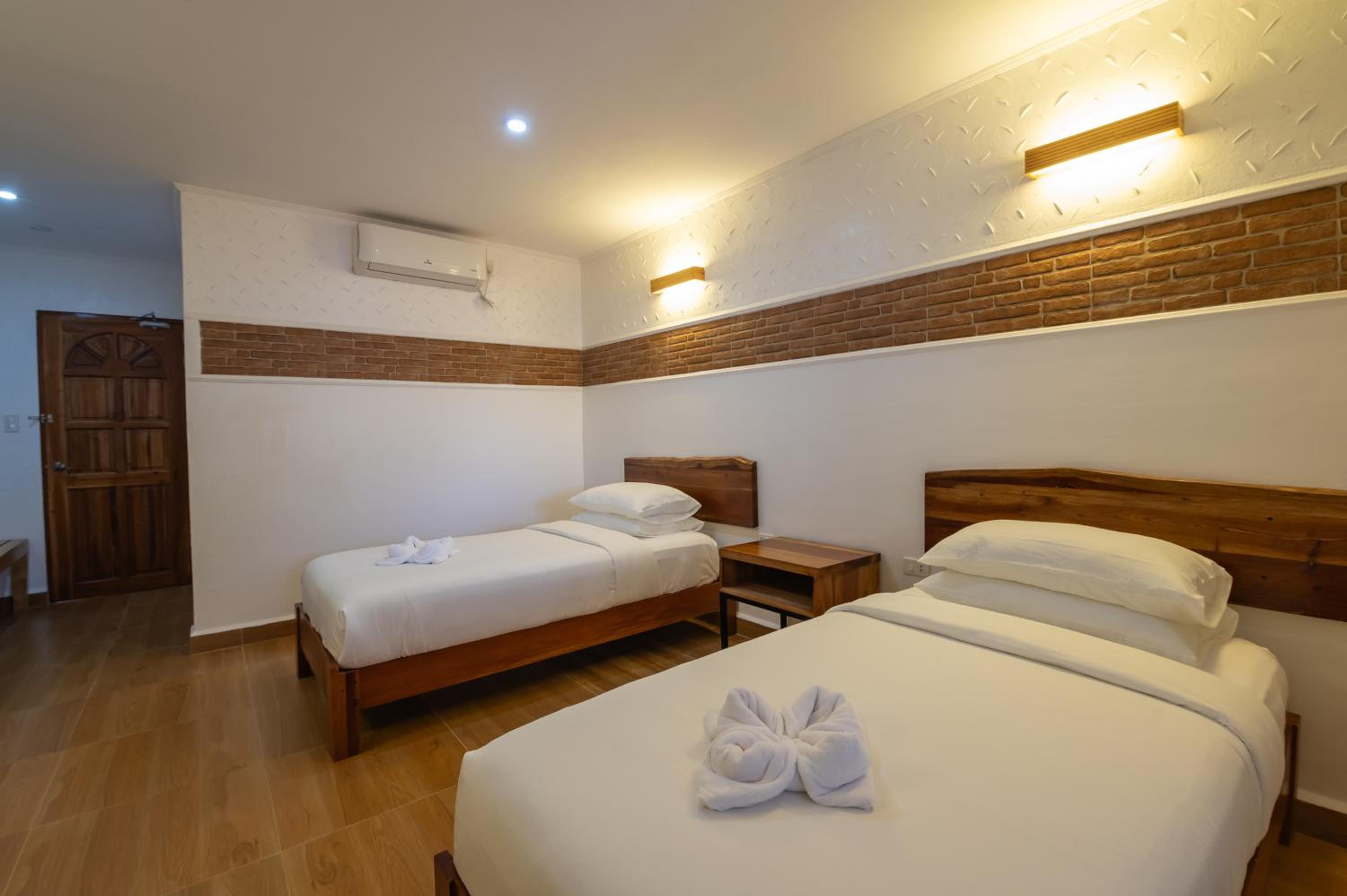 Two-Bedroom Apartment With Terrace photo 2