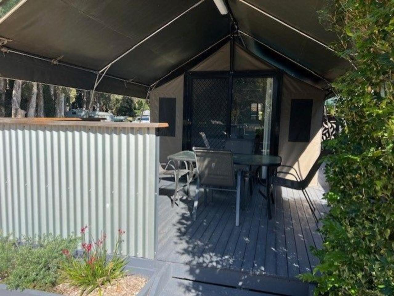 Standard Safari Tents photo 3