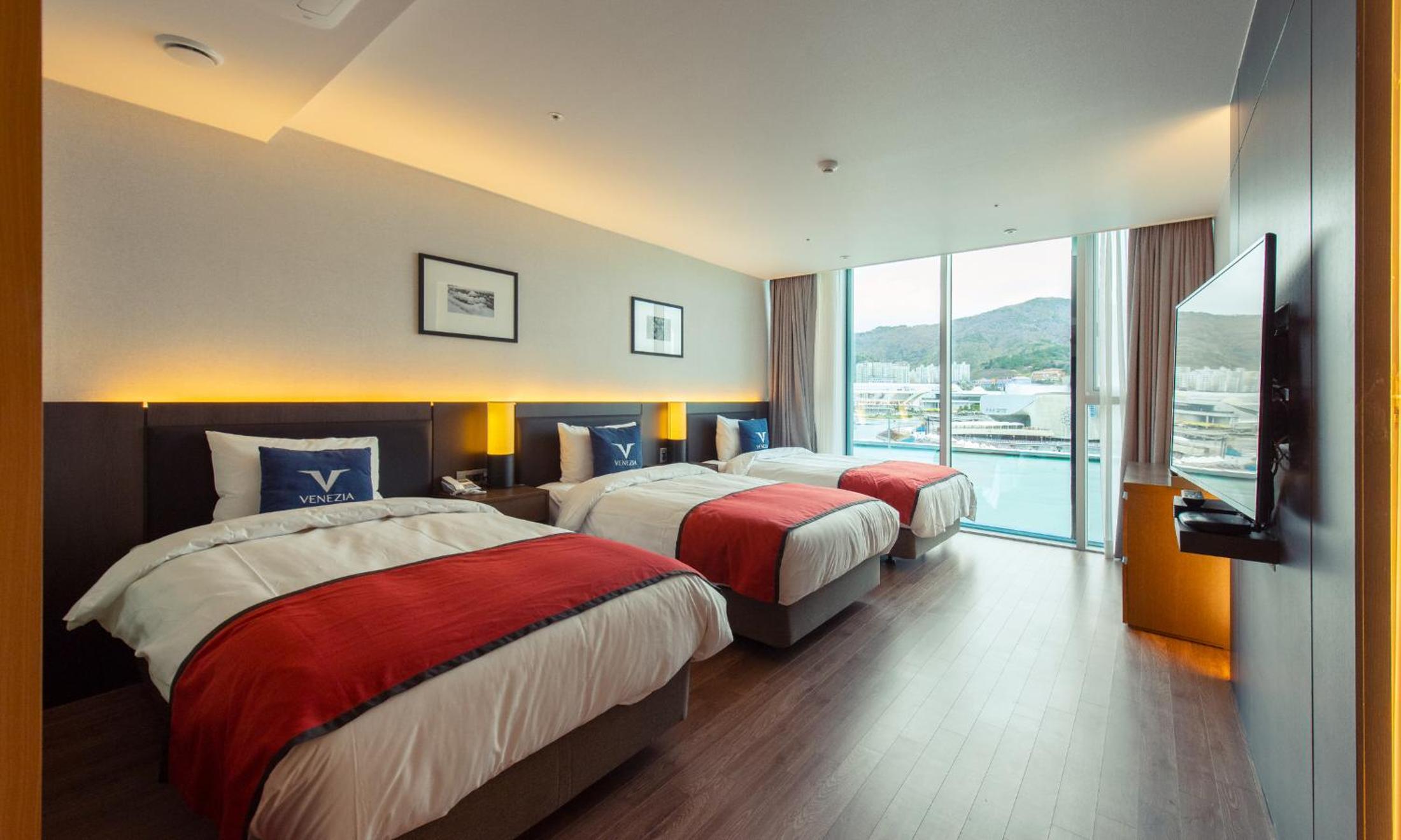 Superior Triple Room